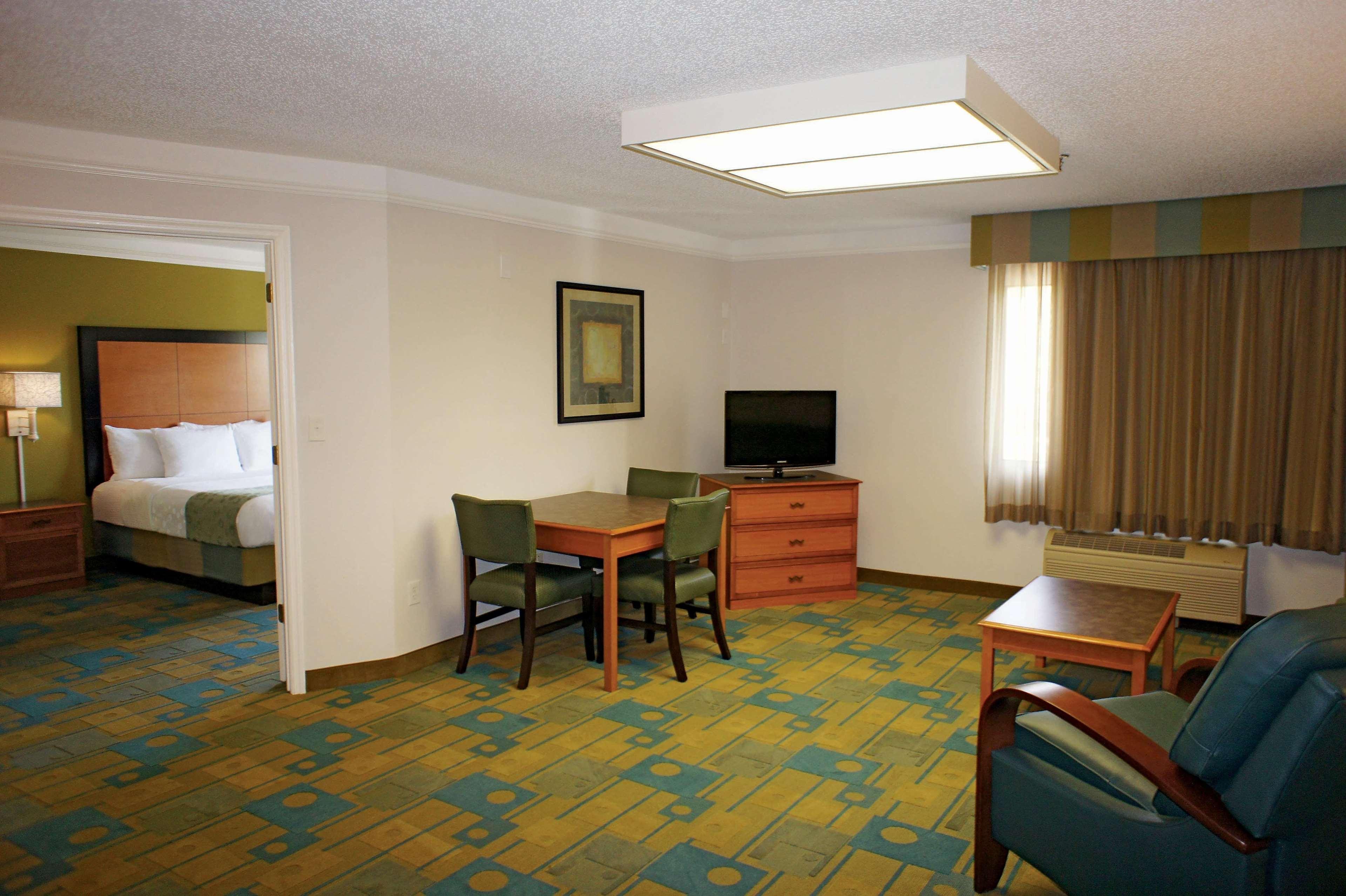 La Quinta By Wyndham St. Pete-clearwater Airport Hotel