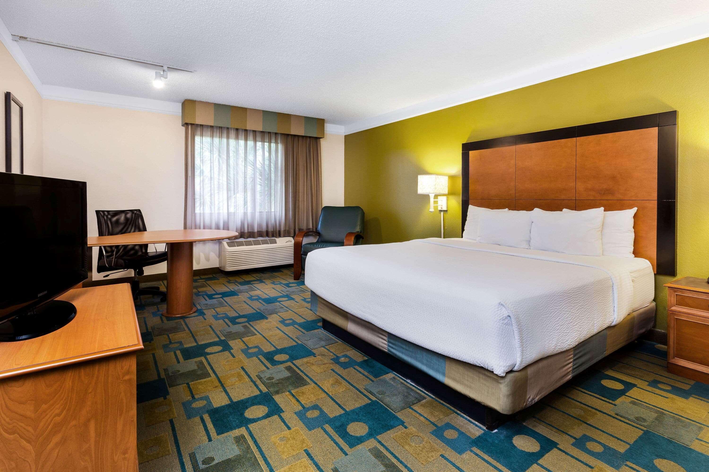 Hotel La Quinta By Wyndham St. Pete-clearwater Airport 3*