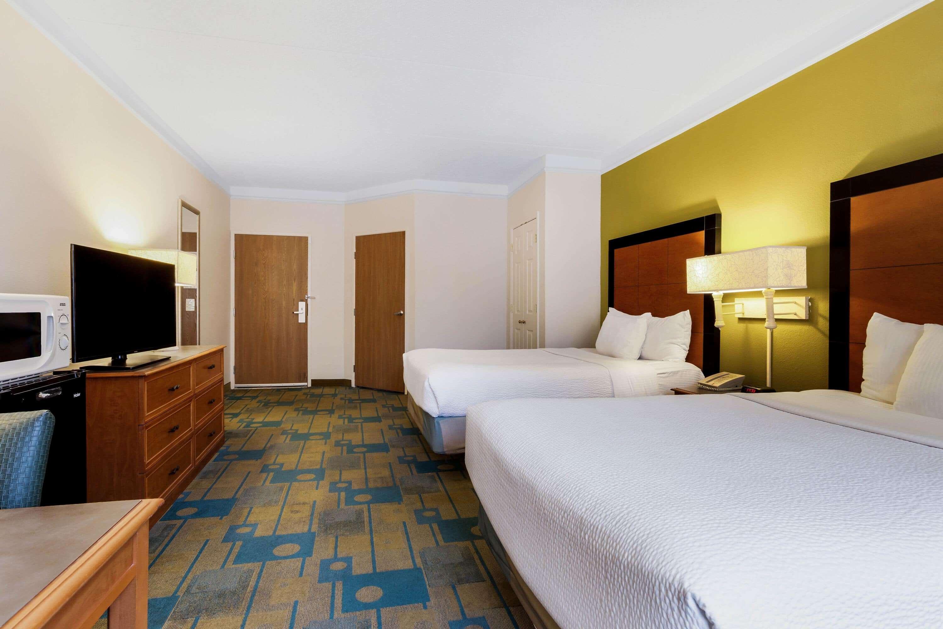 La Quinta By Wyndham St. Pete-clearwater Airport Hotel