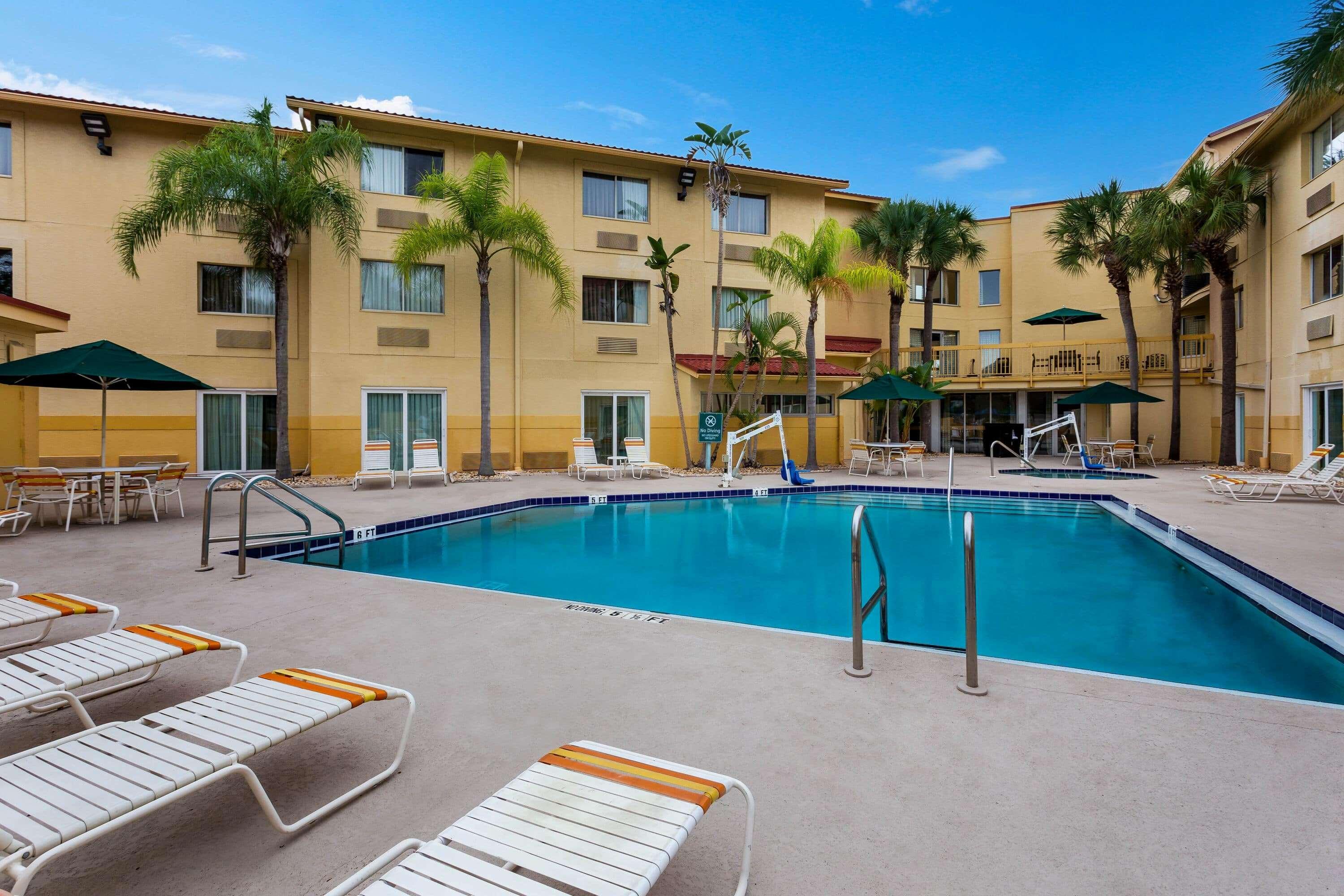 La Quinta By Wyndham St. Pete-clearwater Airport 3*