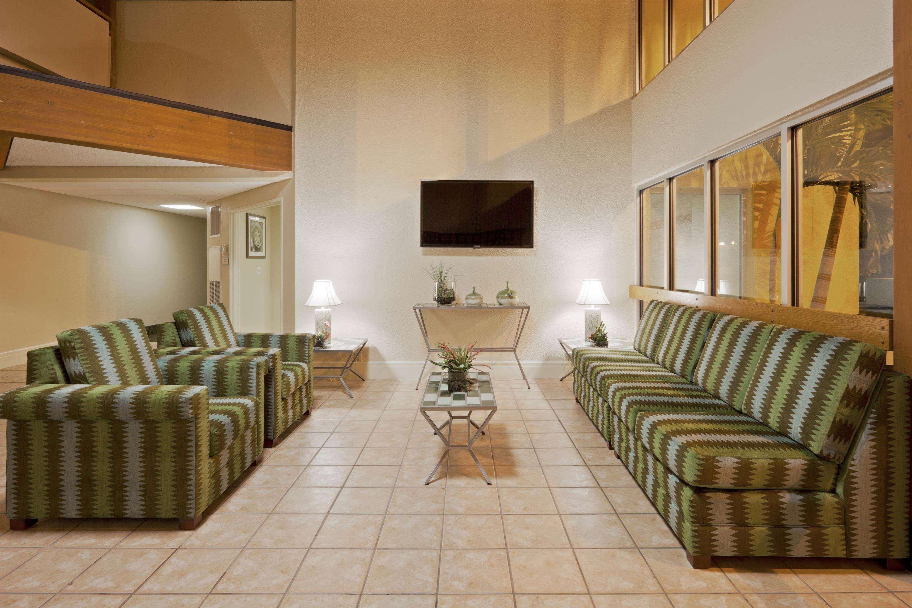 La Quinta By Wyndham St. Pete-clearwater Airport 3*