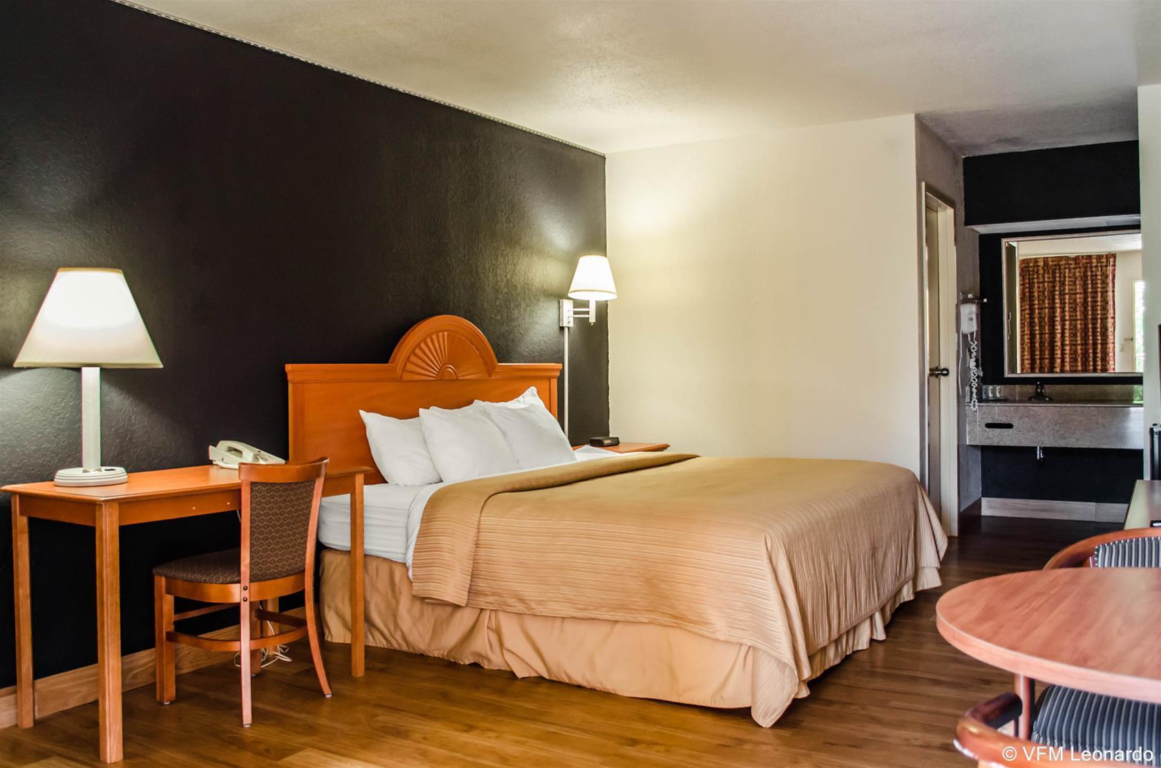 Quality At Eglin Afb Inn