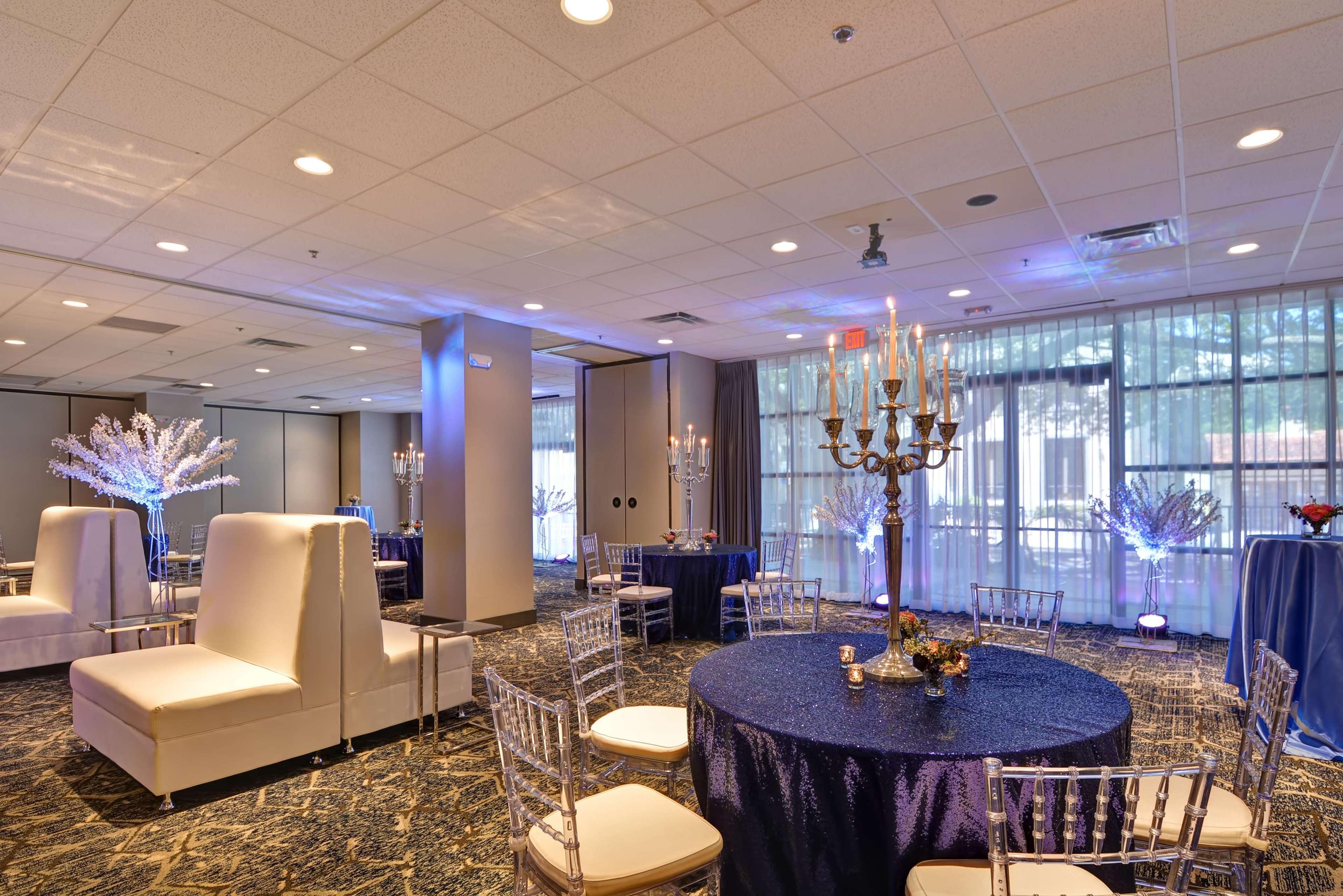 Embassy By Hilton Downtown Orlando