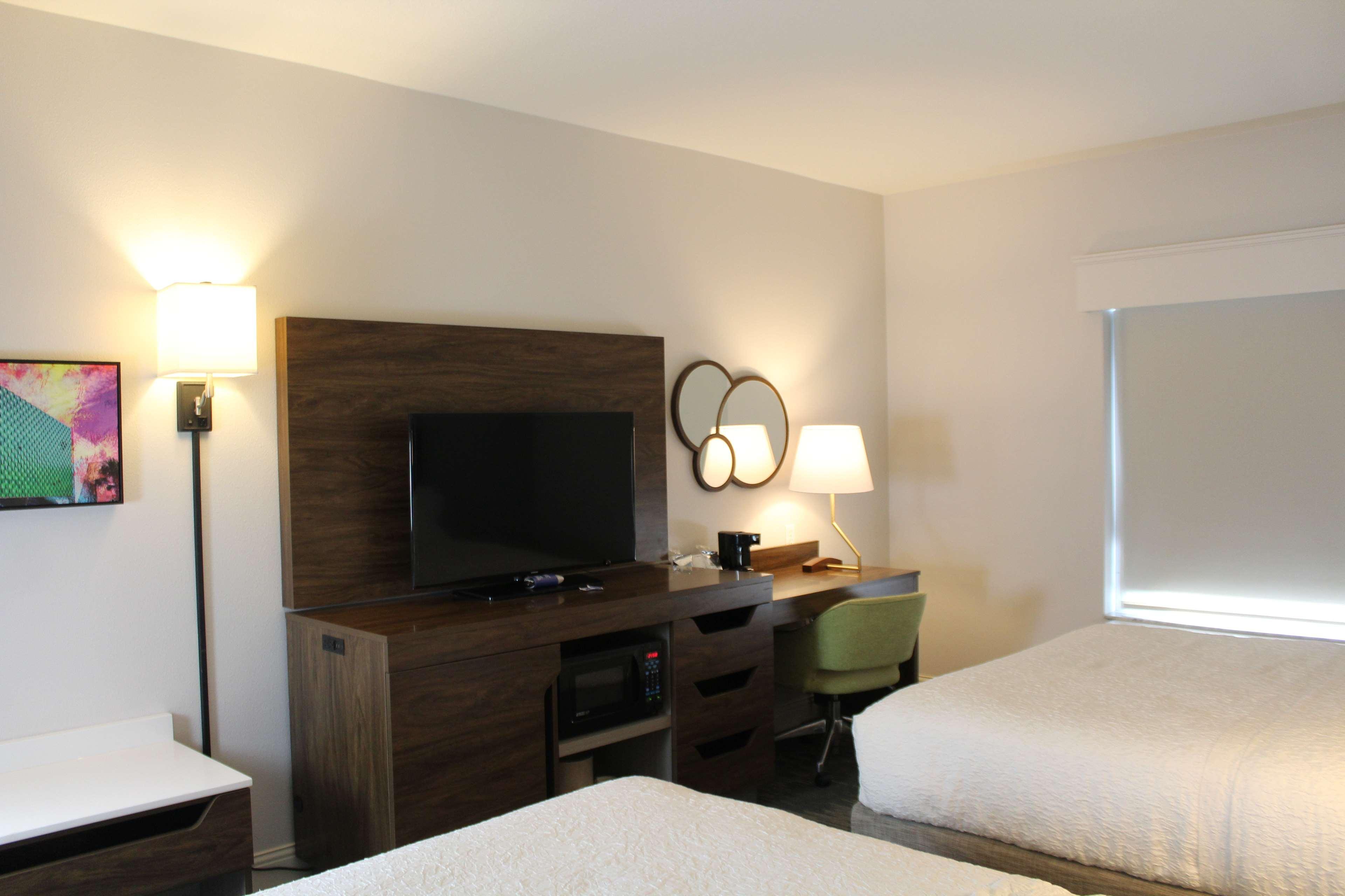 Hampton & / Bradenton - Airport 3*