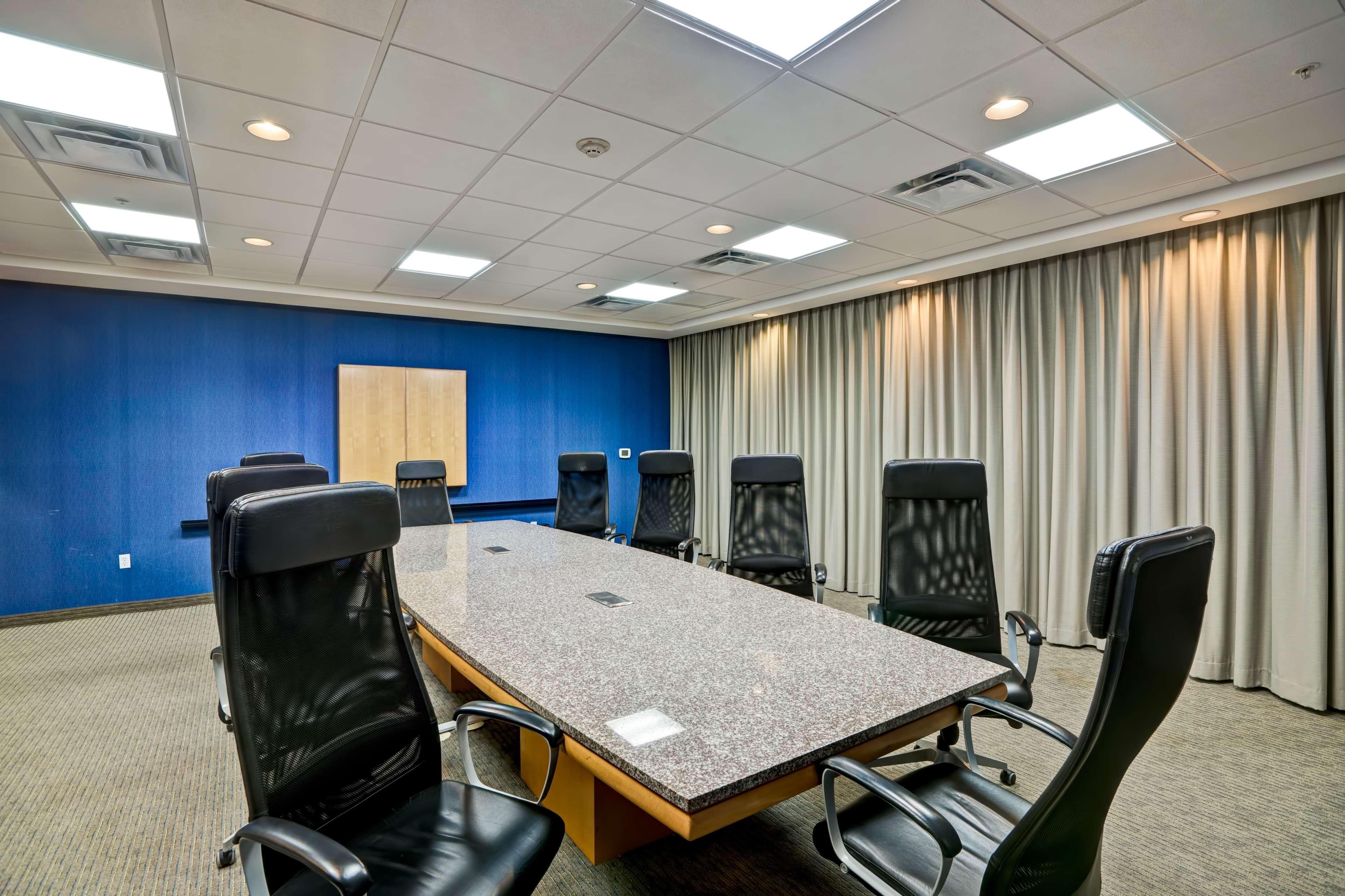 Hampton & / Bradenton - Airport Hotel