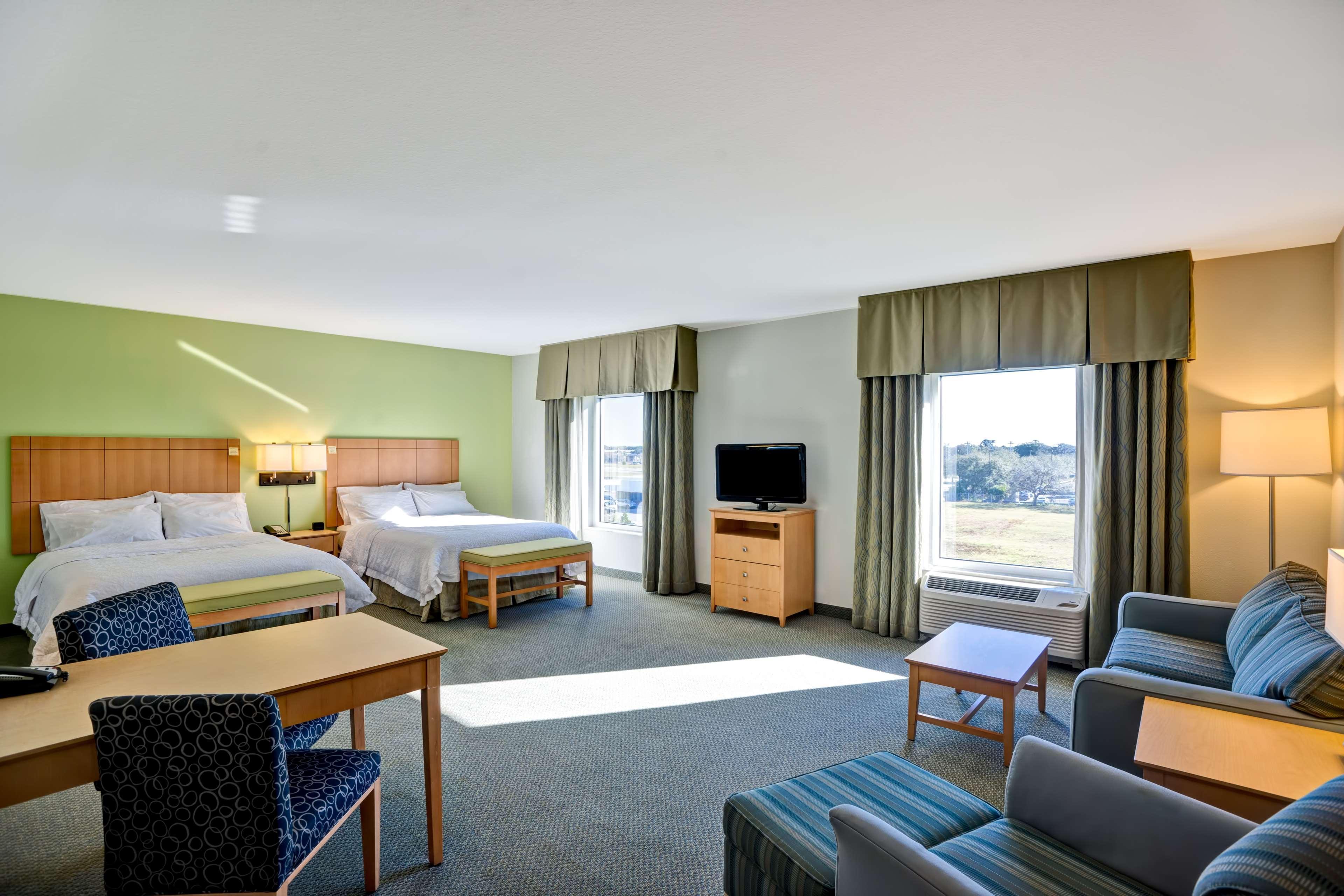 Hampton & / Bradenton - Airport Hotel