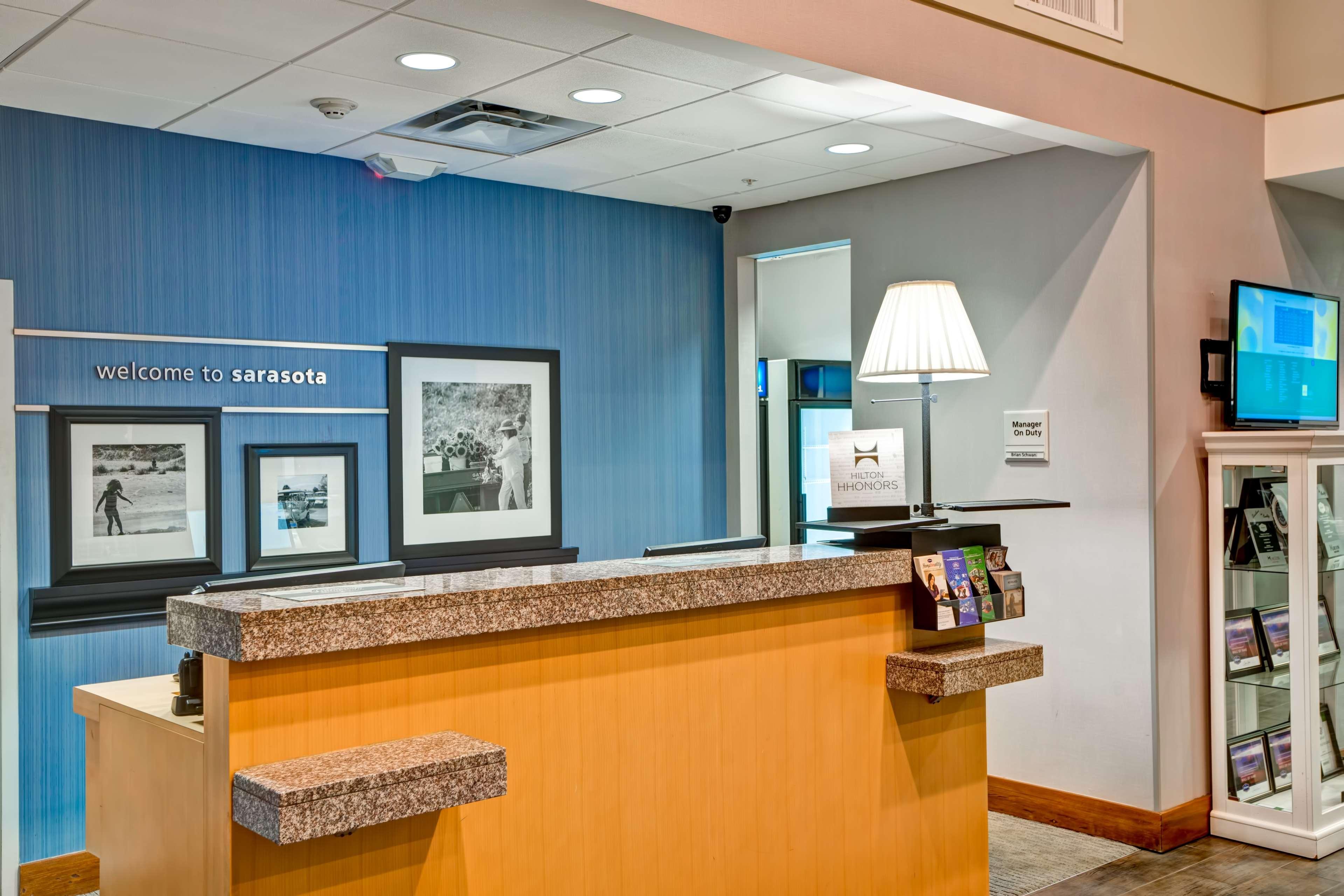 Hampton & / Bradenton - Airport 3*