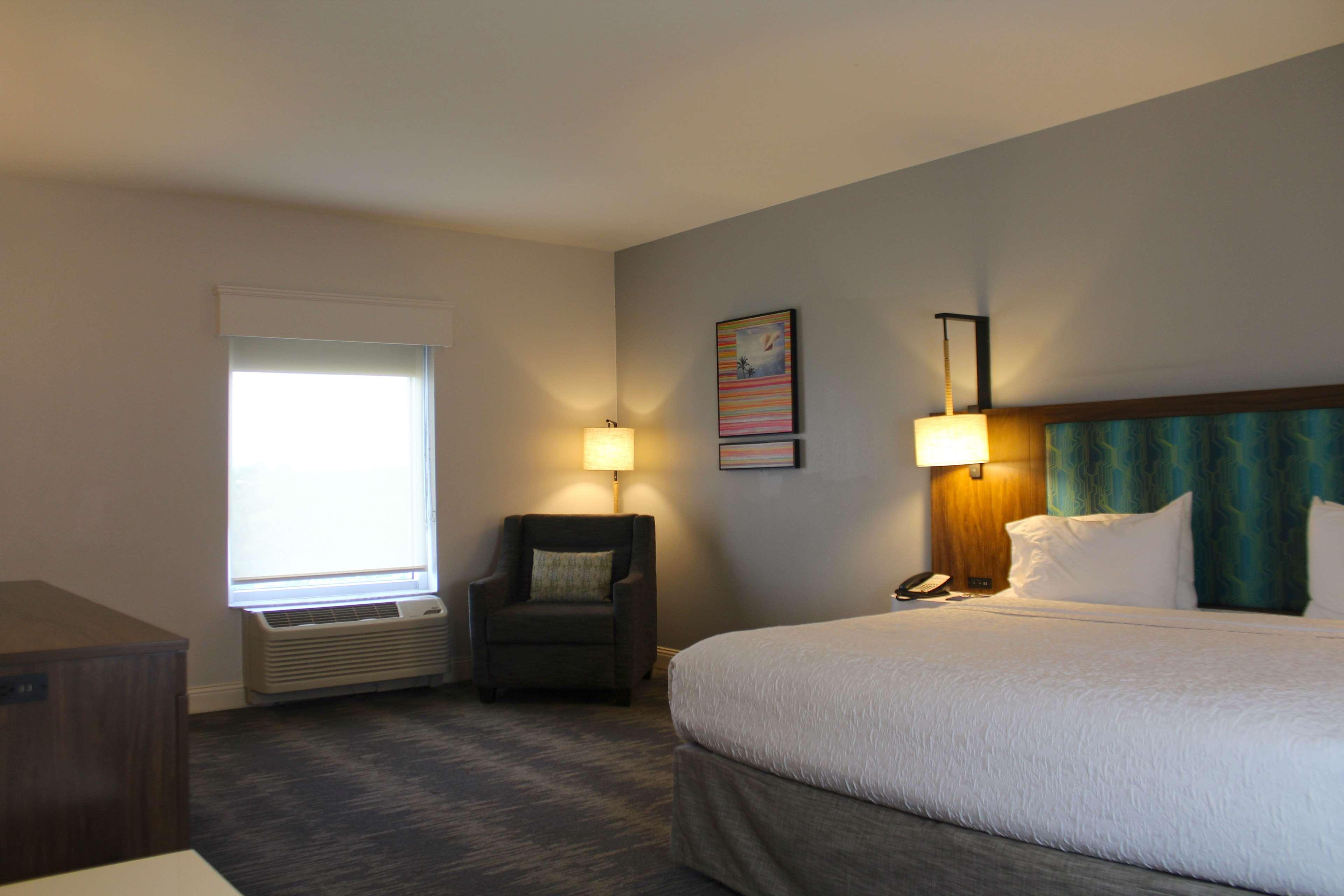 Hampton & / Bradenton - Airport 3*