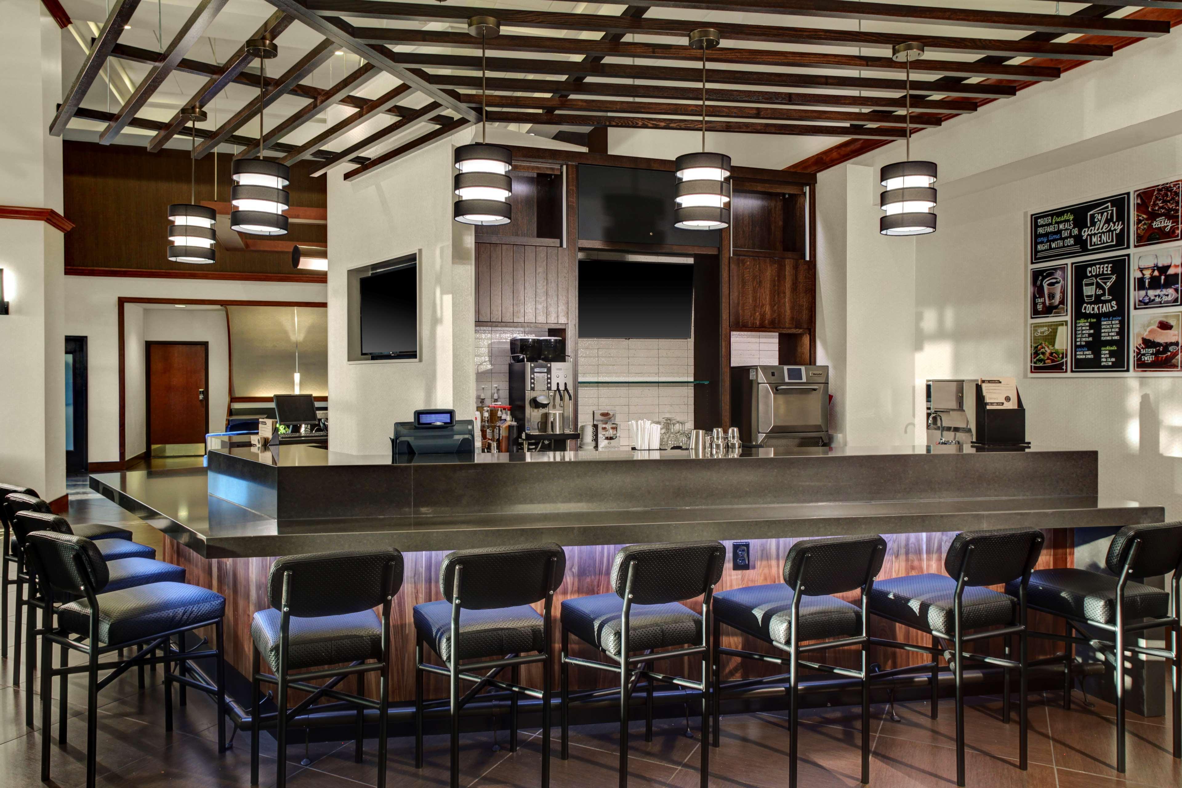 Hyatt Place Center Hotel 3*