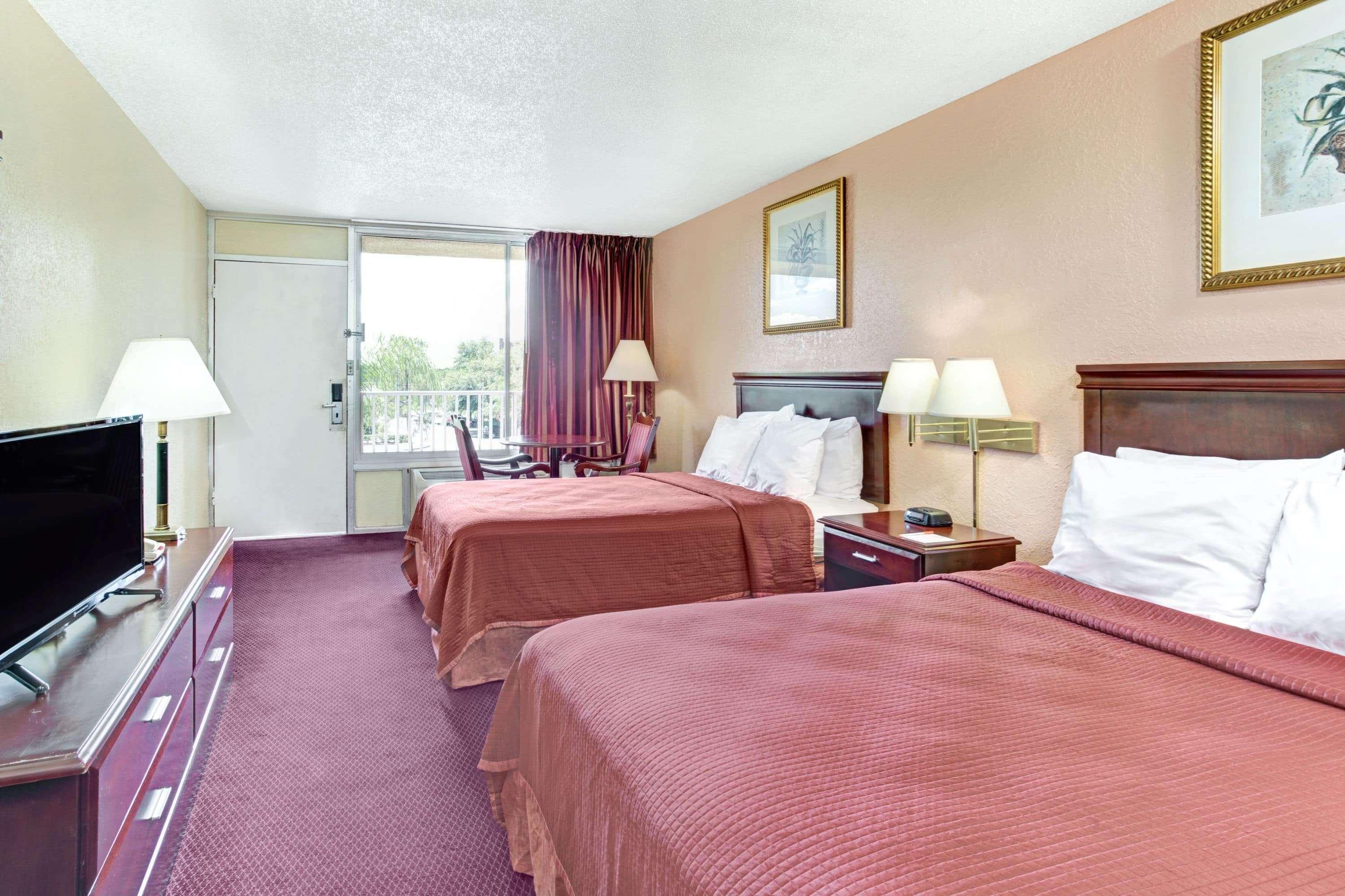 Howard Johnson By Wyndham Tropical Palms 2* Kissimmee