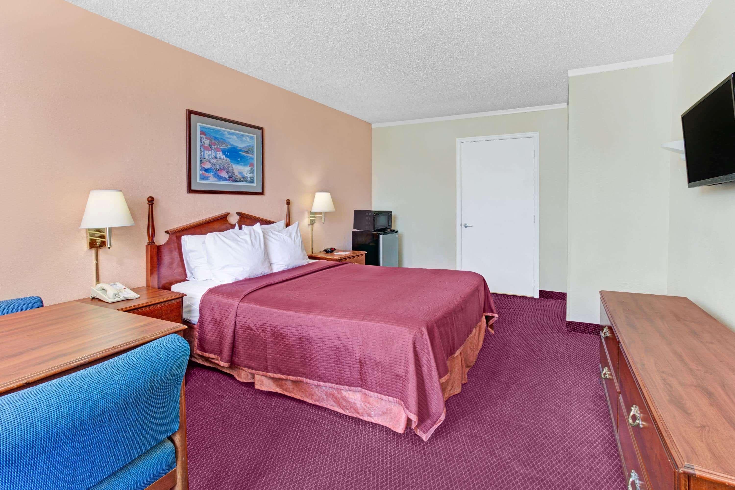 Howard Johnson By Wyndham Tropical Palms Hotel