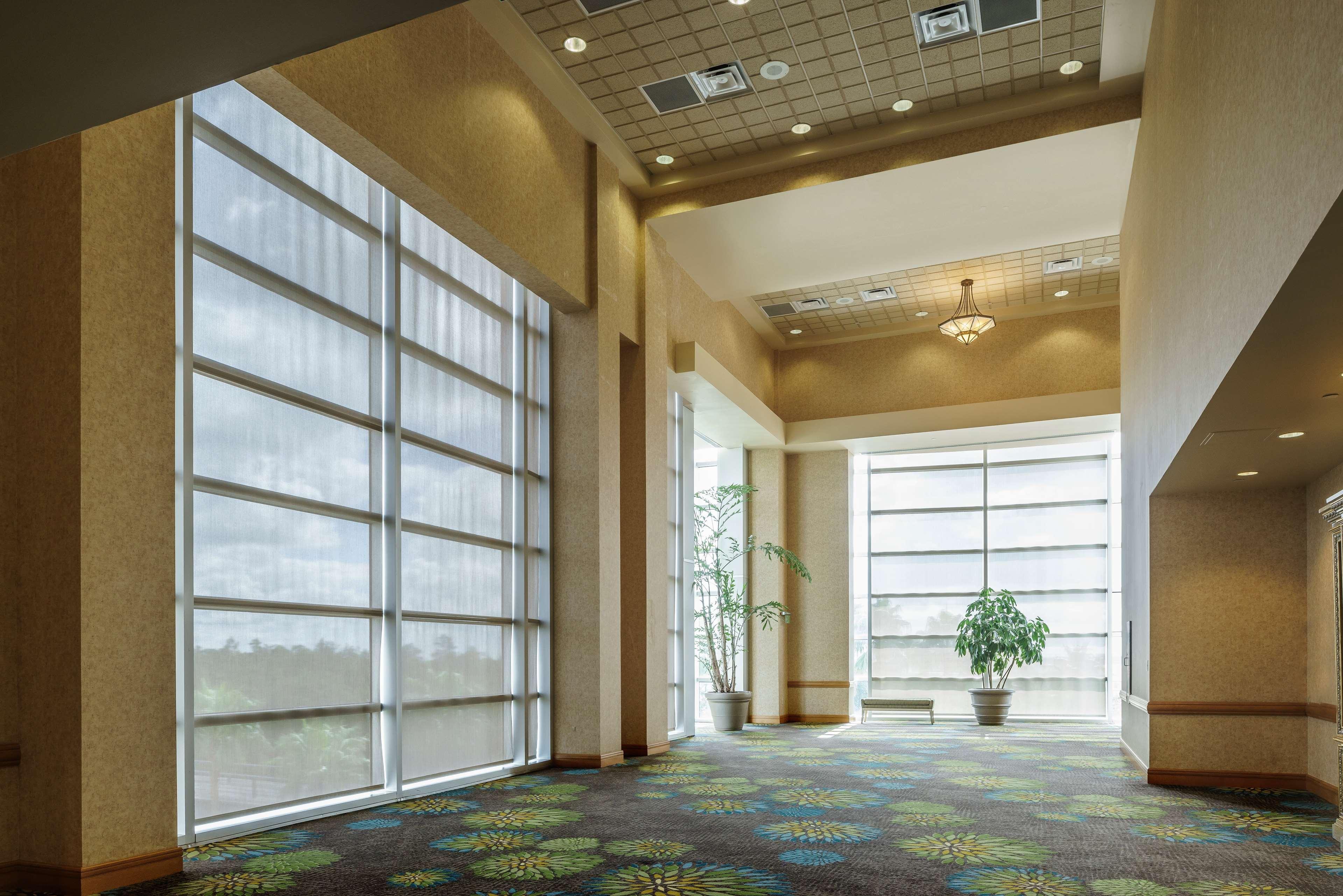 Hyatt Regency International Airport Hotel