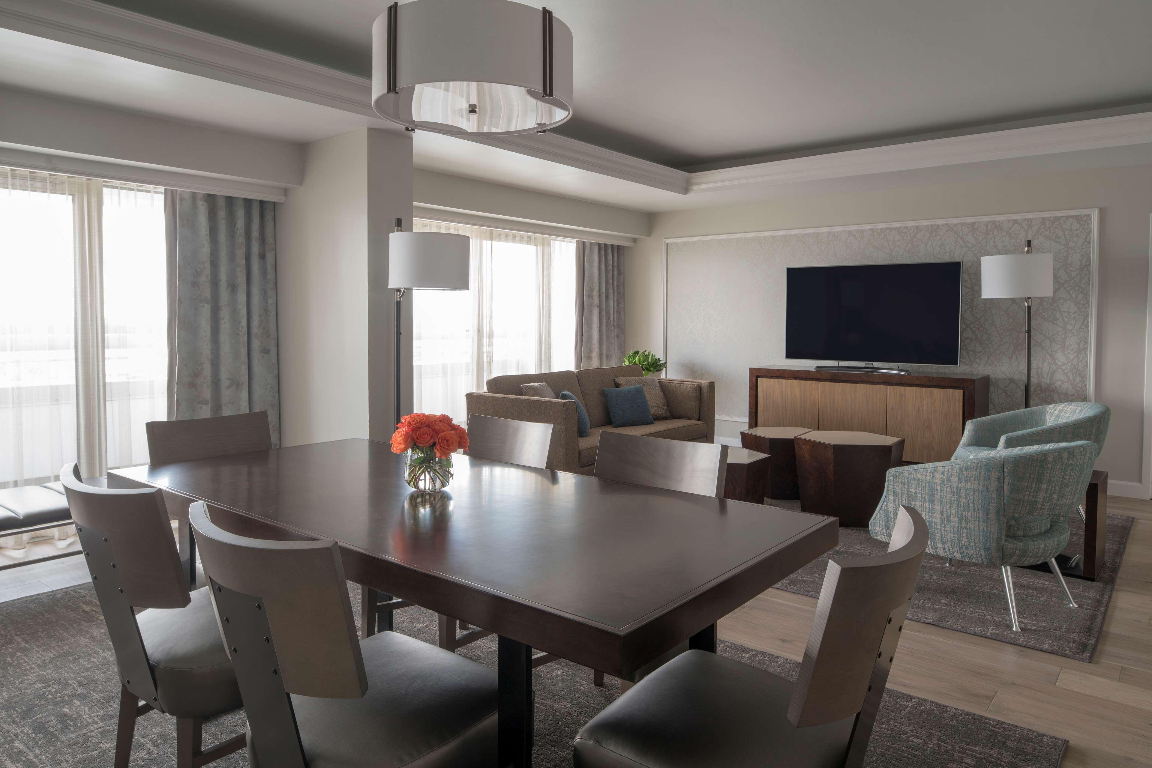 Hyatt Regency International Airport