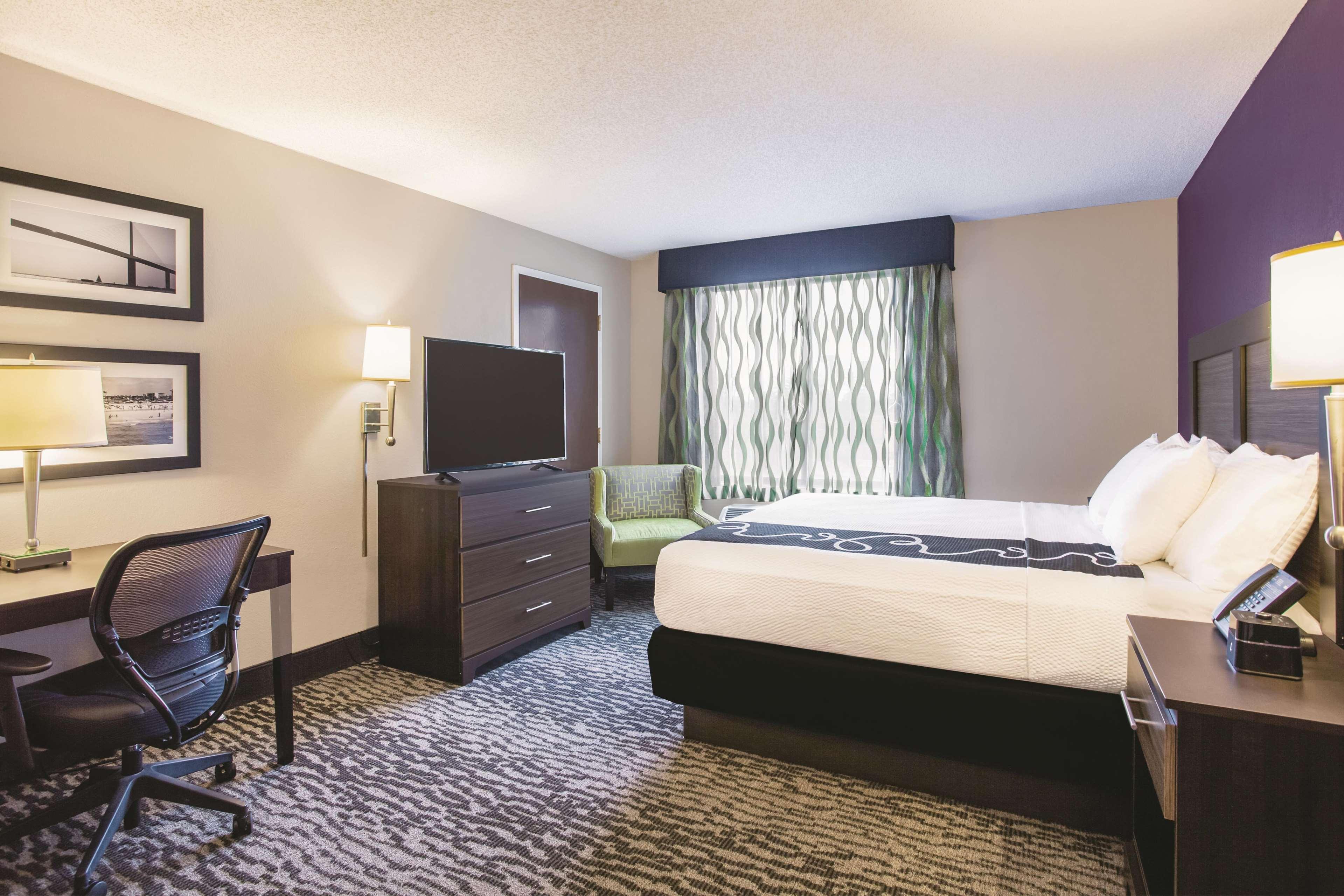 Hotel La Quinta By Wyndham South 3*
