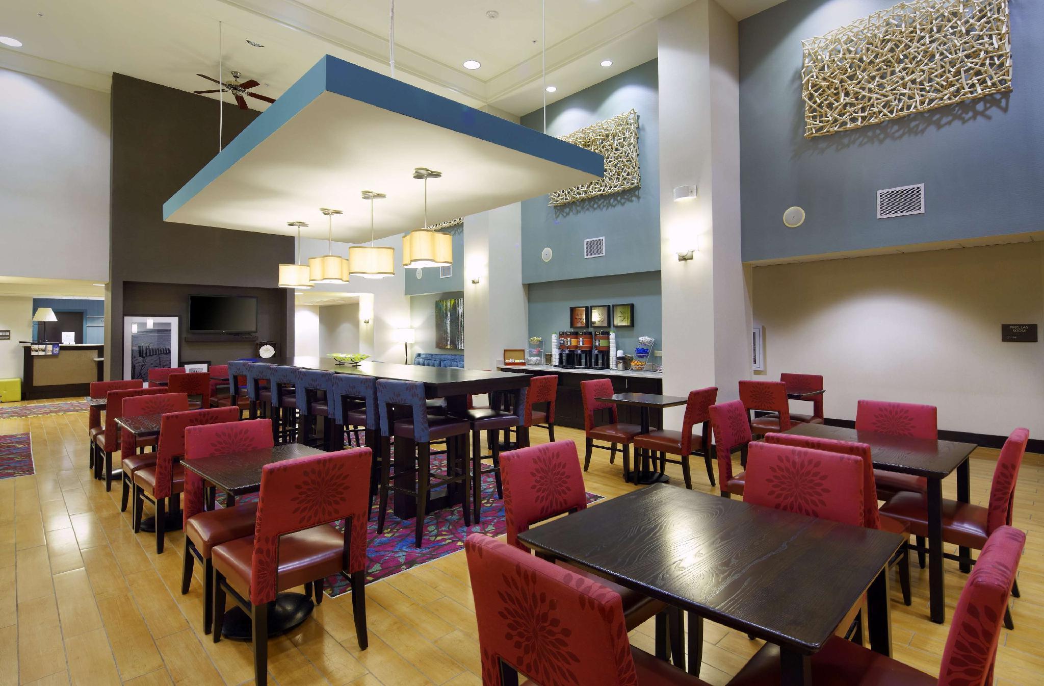 Hotel Hampton & St Petersburg Ulmerton Road Fl 3*