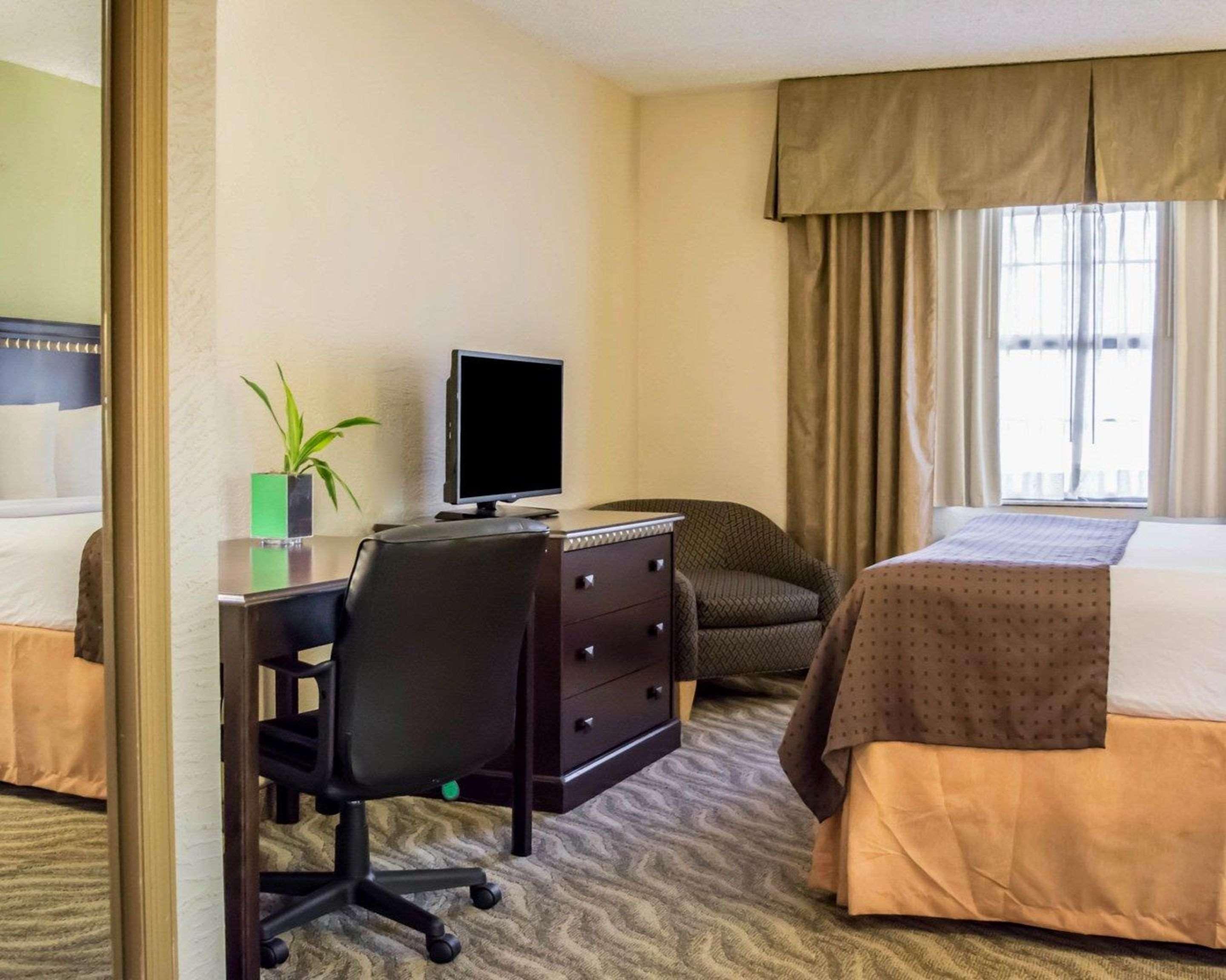 Clarion Pointe Tampa-brandon Near Fairgrounds And Casino 2* Tampa