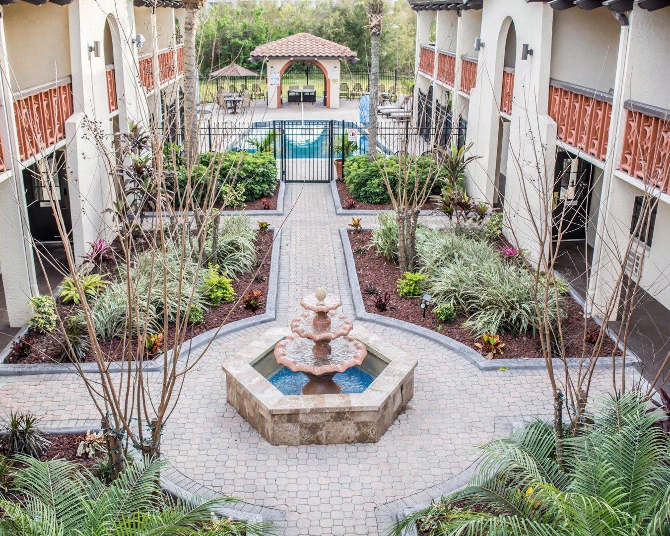 Clarion Pointe Tampa-brandon Near Fairgrounds And Casino