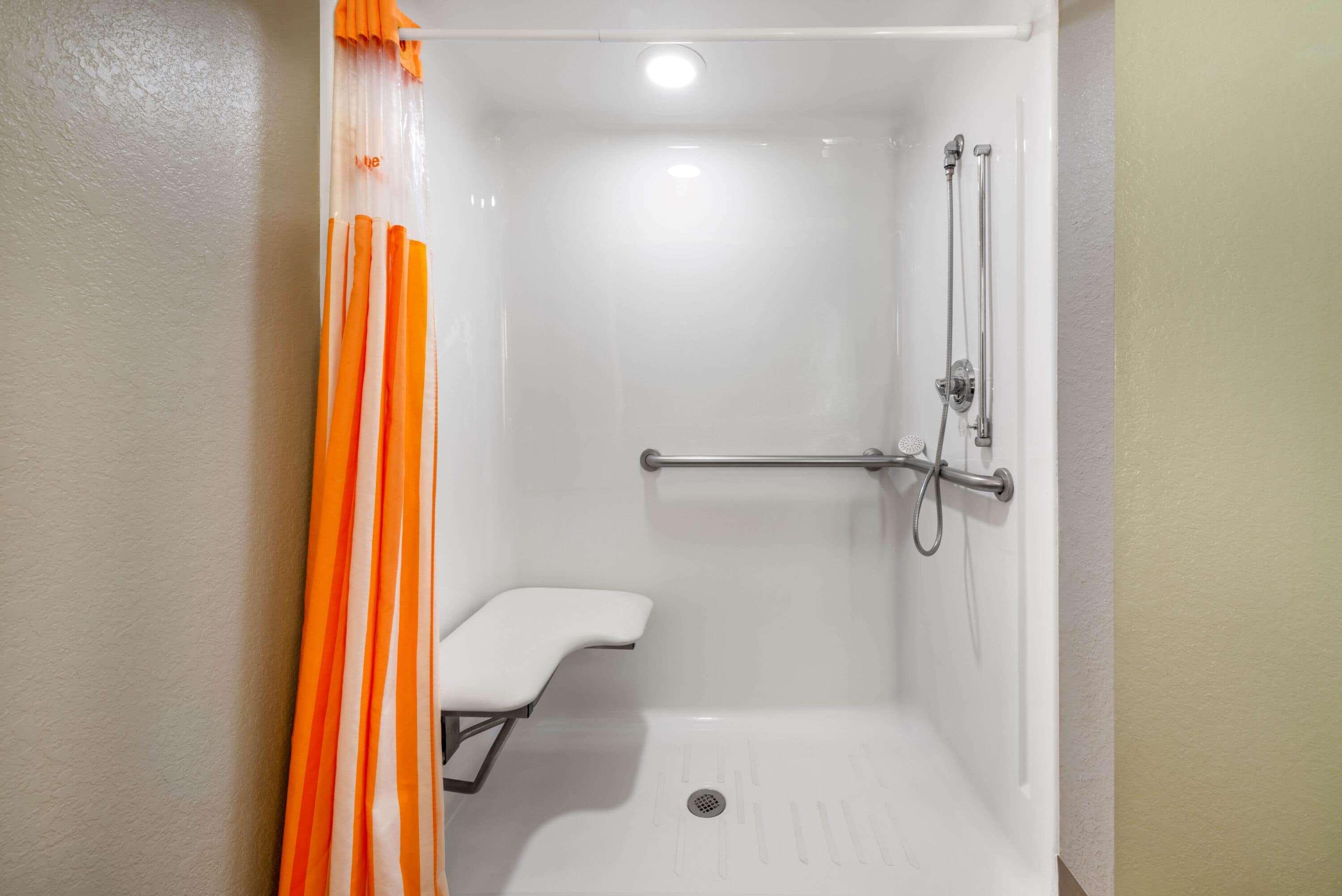 La Quinta By Wyndham Northeast *newly Renovated 3* St. Petersburg