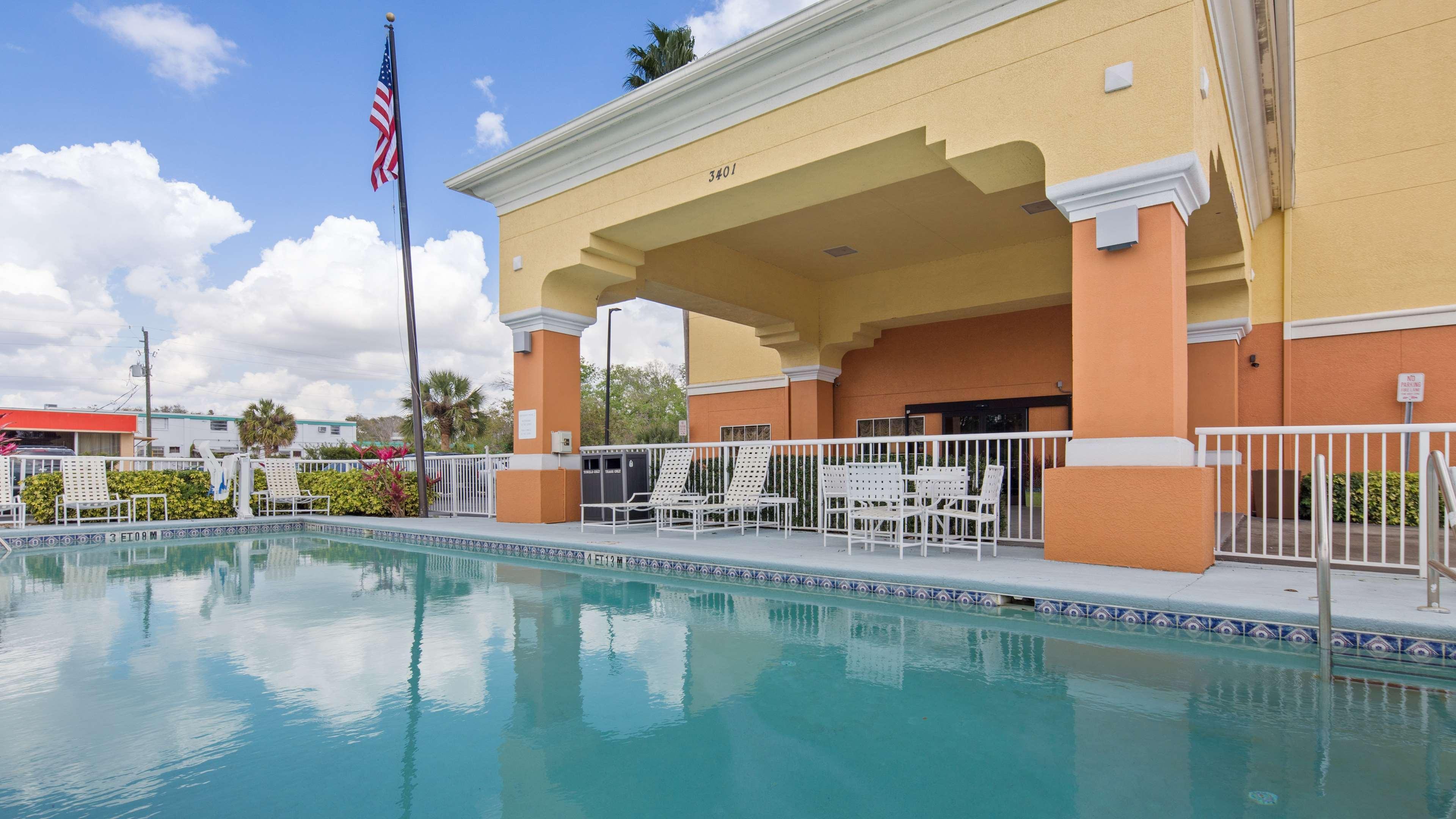 Western Airport/lake Mary