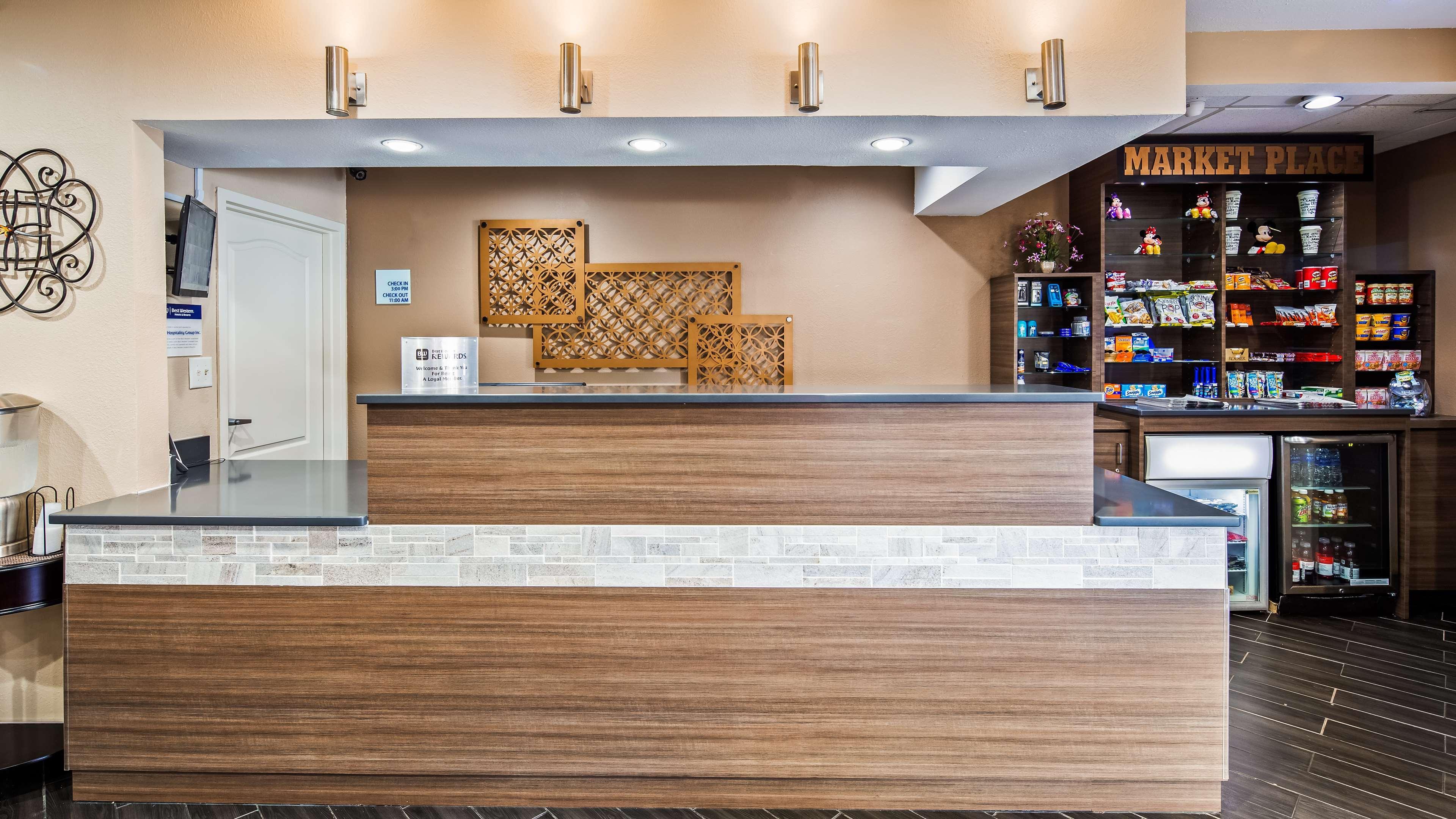 Western Airport/lake Mary Hotel 3*
