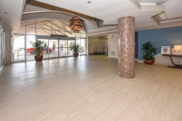 Oceanfront At Daytona Resort: Balcony Views & 4 Pools * Daytona Beach