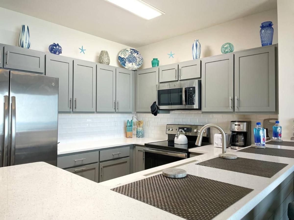 Calypso 3-2303 Penthouse Level W/ Incredible View!
