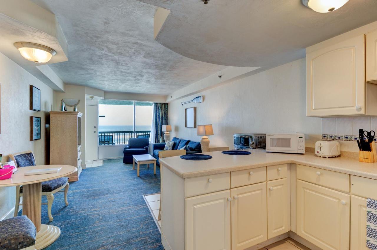 Oceanfront With Kitchen And Wifi Sleeps 6 *