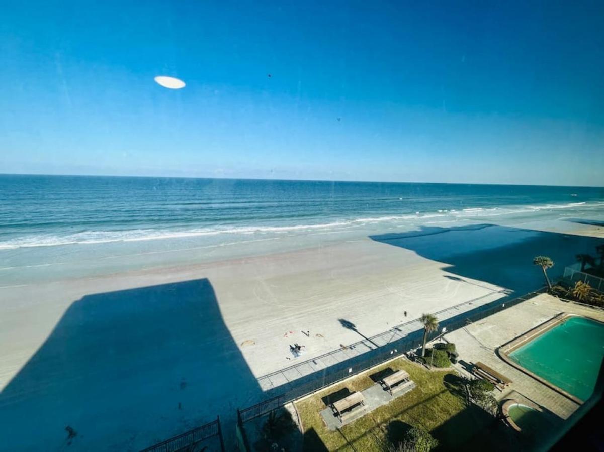 Oceanside Beachfront Holiday home *