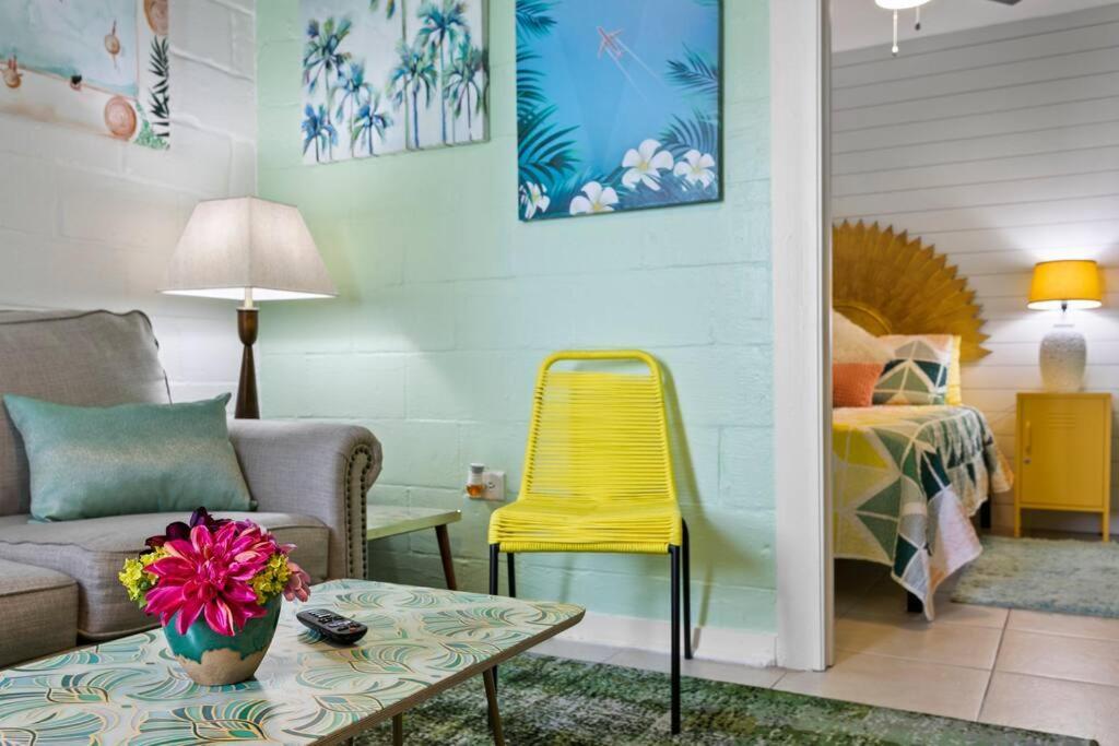 Deco Drive Waterfront 1bed On The Bay Tampa
