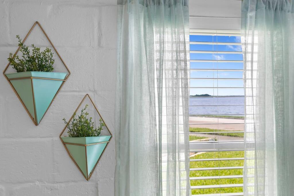 Holiday home Deco Drive Waterfront 1bed On The Bay