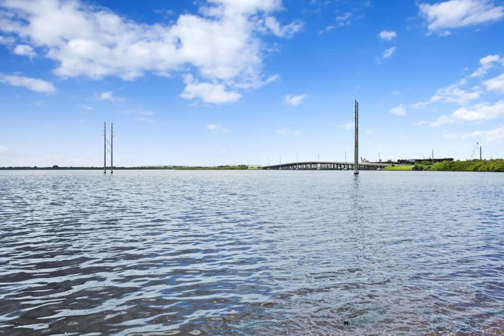 Holiday home Deco Drive Waterfront 1bed On The Bay