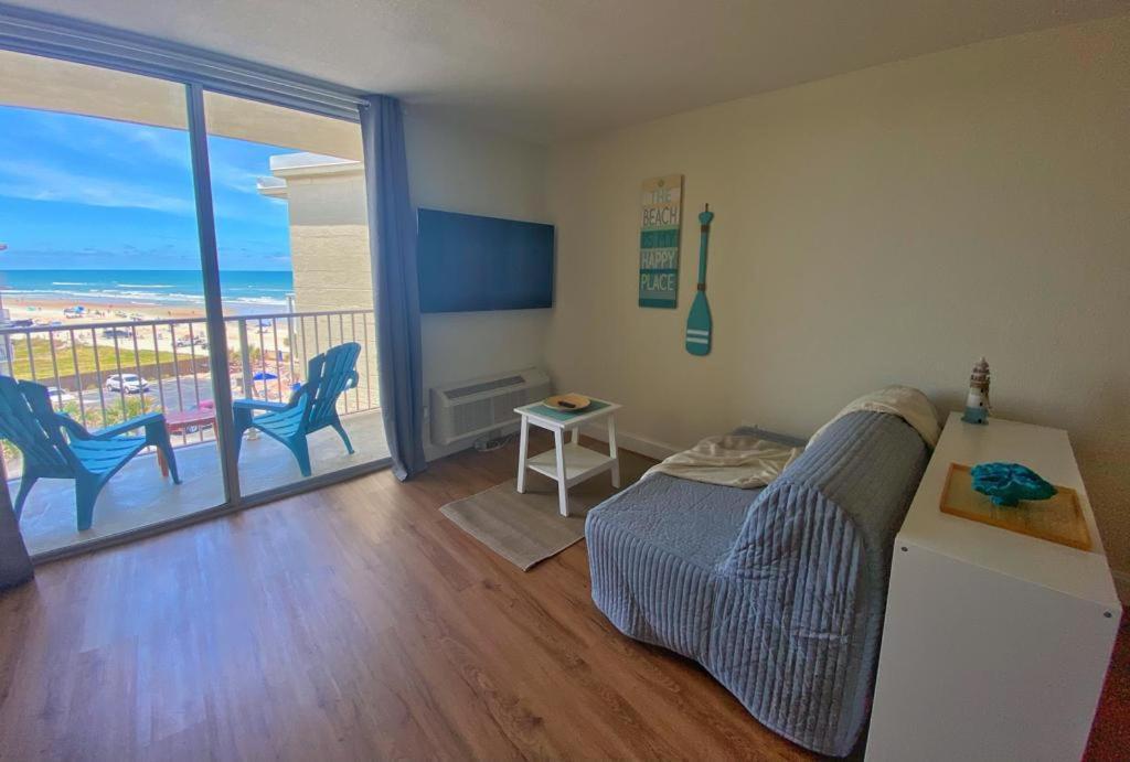 Sea Dip Studios! Hotel