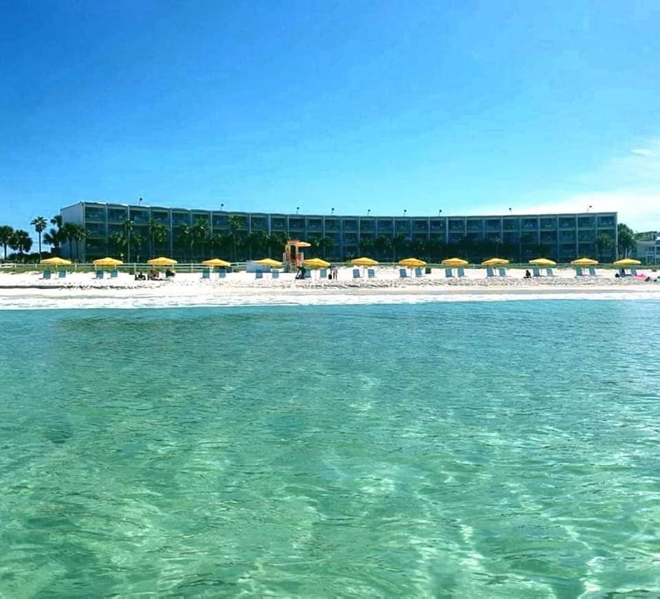 Casa Loma Panama - Beachfront Hotel