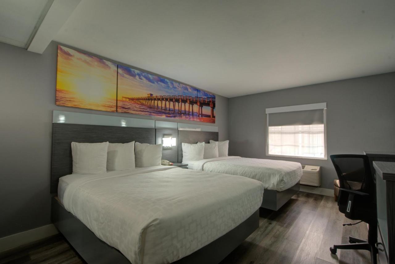 Clarion Pointe Tampa-brandon Near Fairgrounds And Casino Hotel