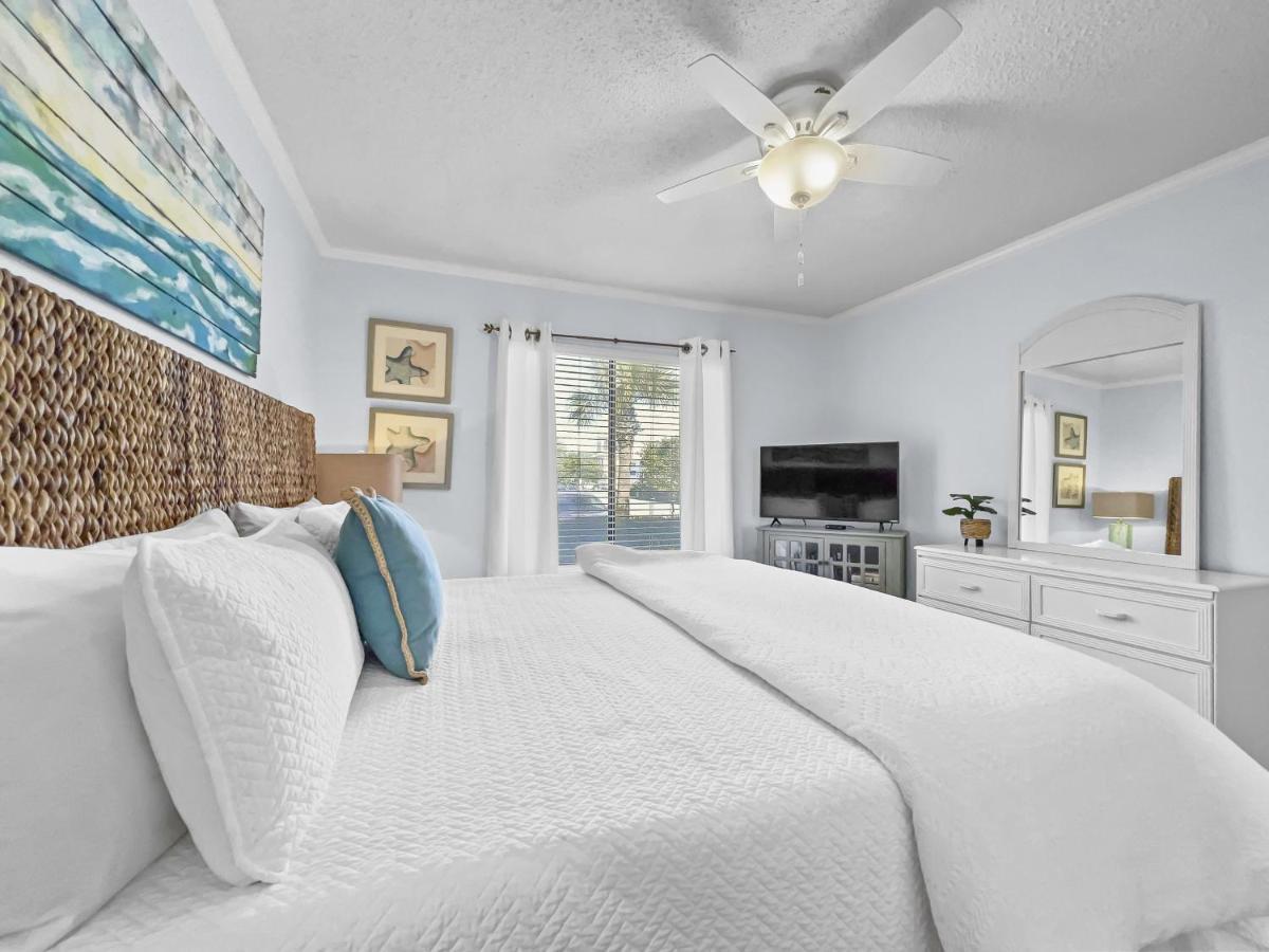 Emerald Shores #1001 Apartment