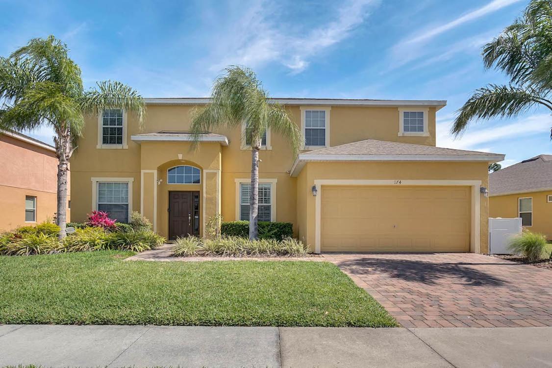 Gorgeous Custom 6bd Hm Loaded With Amenities Themed Rooms, Private Pool Holiday home *