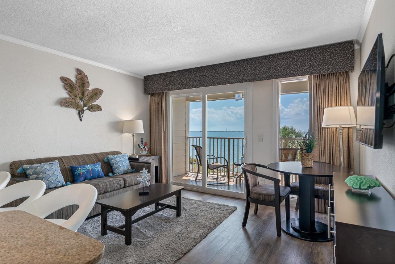 Wake Up To Ocean Views From Your Private Balcony * Tampa
