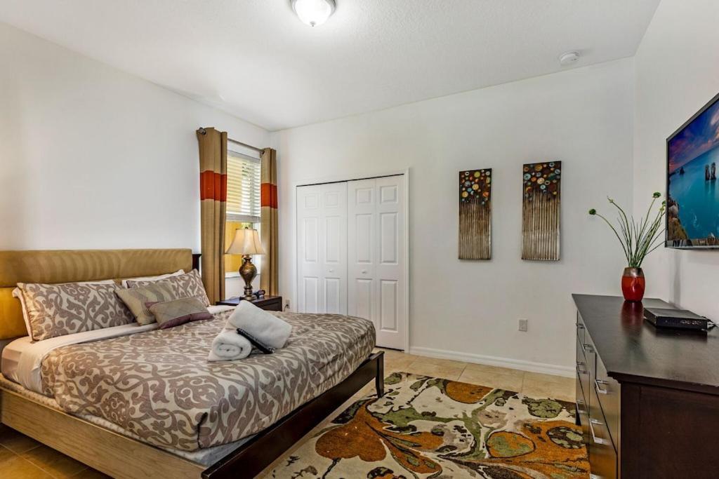 #469-fabulous 6 Bed With Private Pool/spa, Extended Deck And A Conservation View Villa Davenport