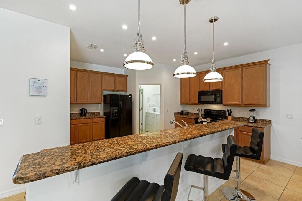 #469-fabulous 6 Bed With Private Pool/spa, Extended Deck And A Conservation View Villa *