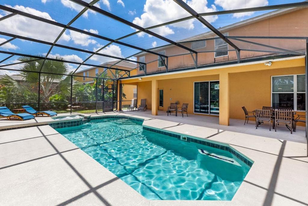 #469-fabulous 6 Bed With Private Pool/spa, Extended Deck And A Conservation View *