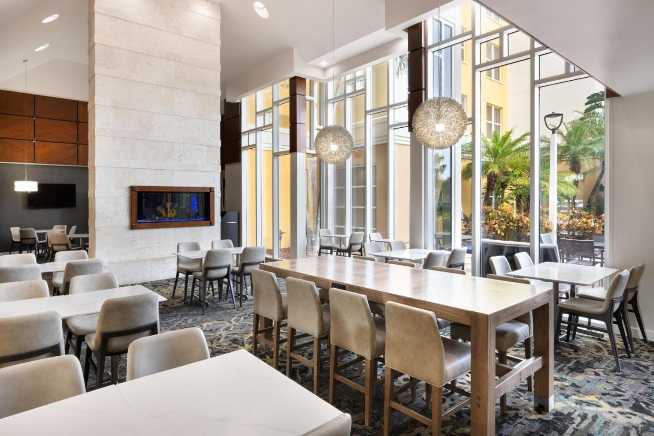Hotel By Marriott Daytona Speedway/airport