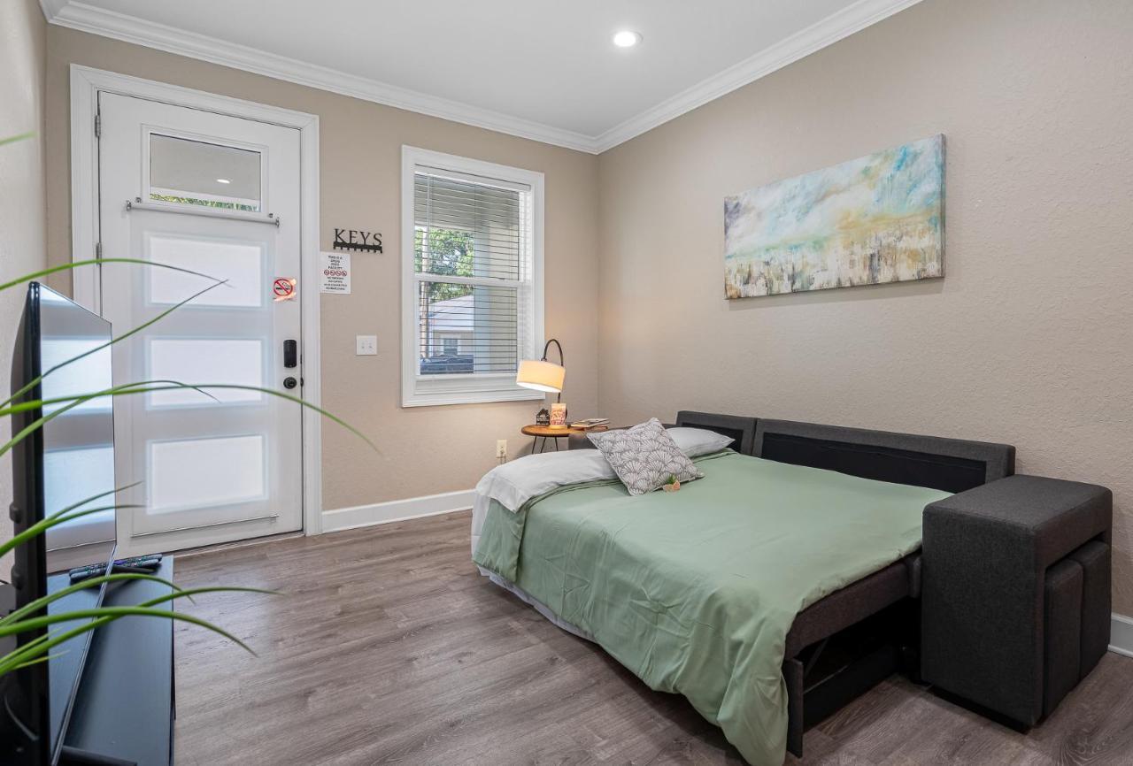 Cozy And Spacious 4br House With Pool In * Tampa