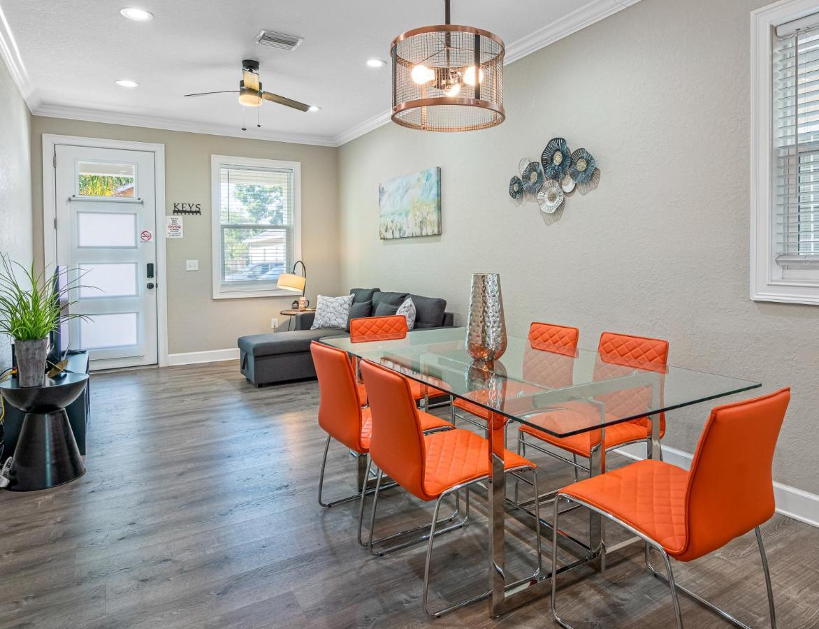 Cozy And Spacious 4br House With Pool In