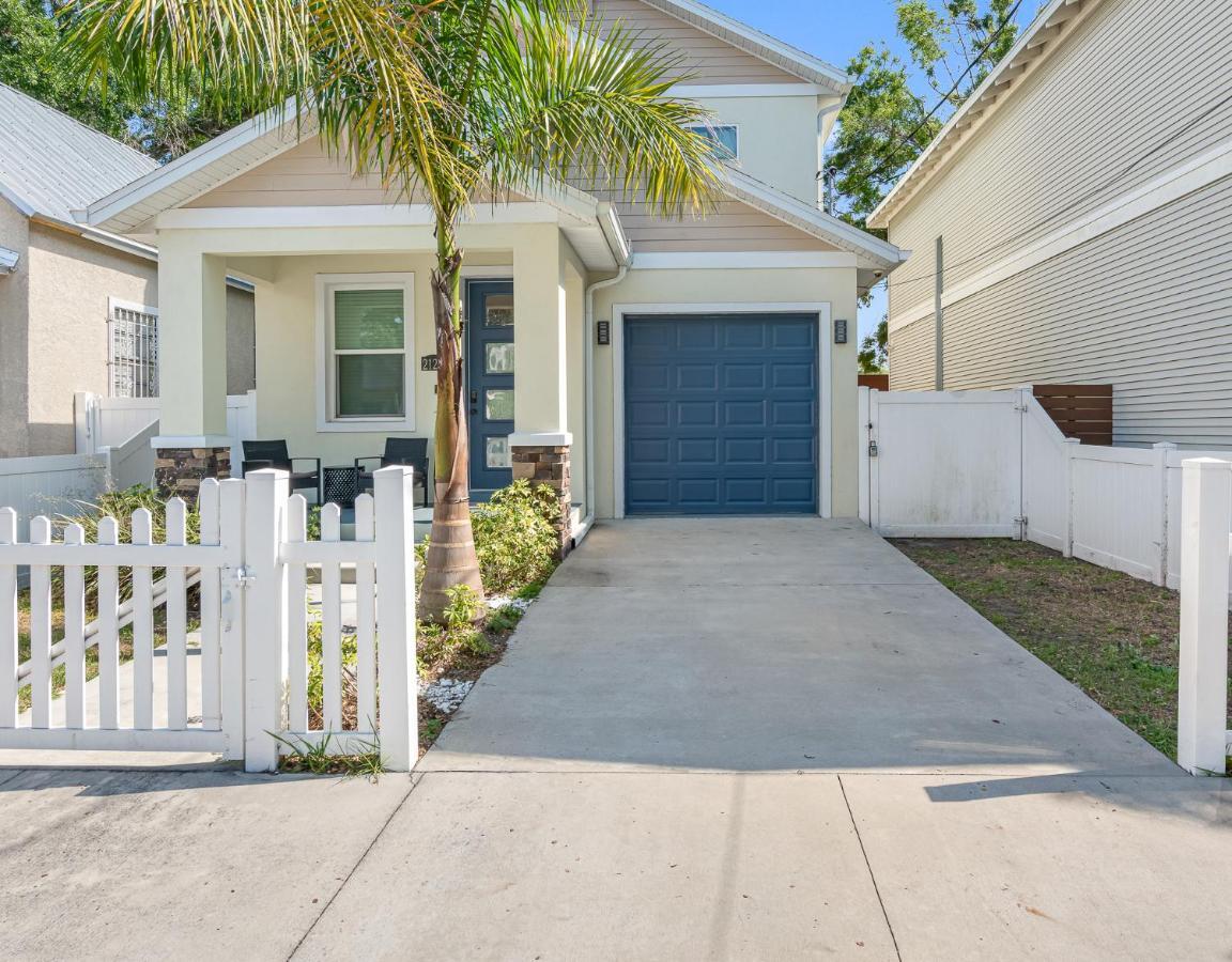 Cozy And Spacious 4br House With Pool In Tampa