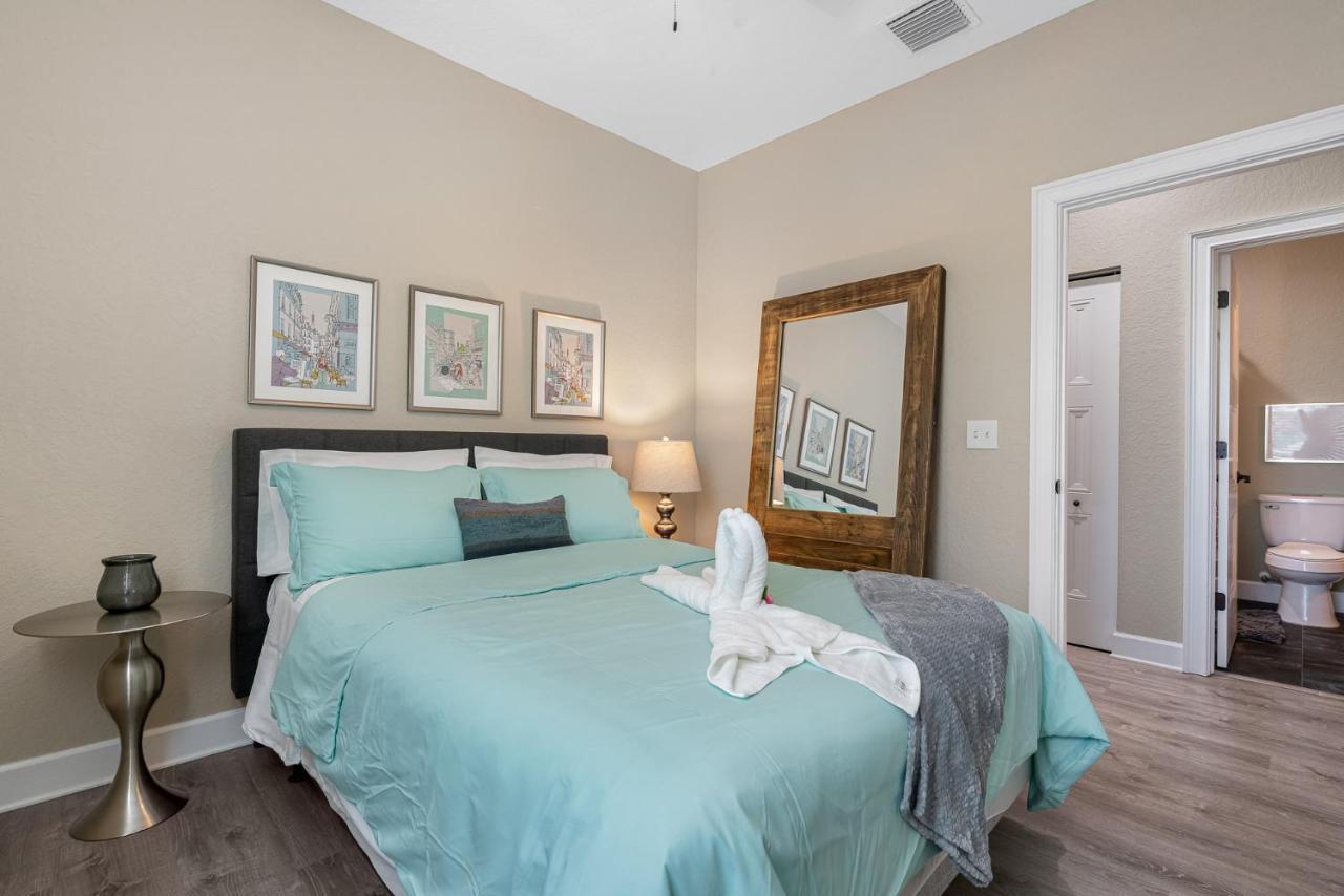 Cozy And Spacious 4br House With Pool In Holiday home Tampa