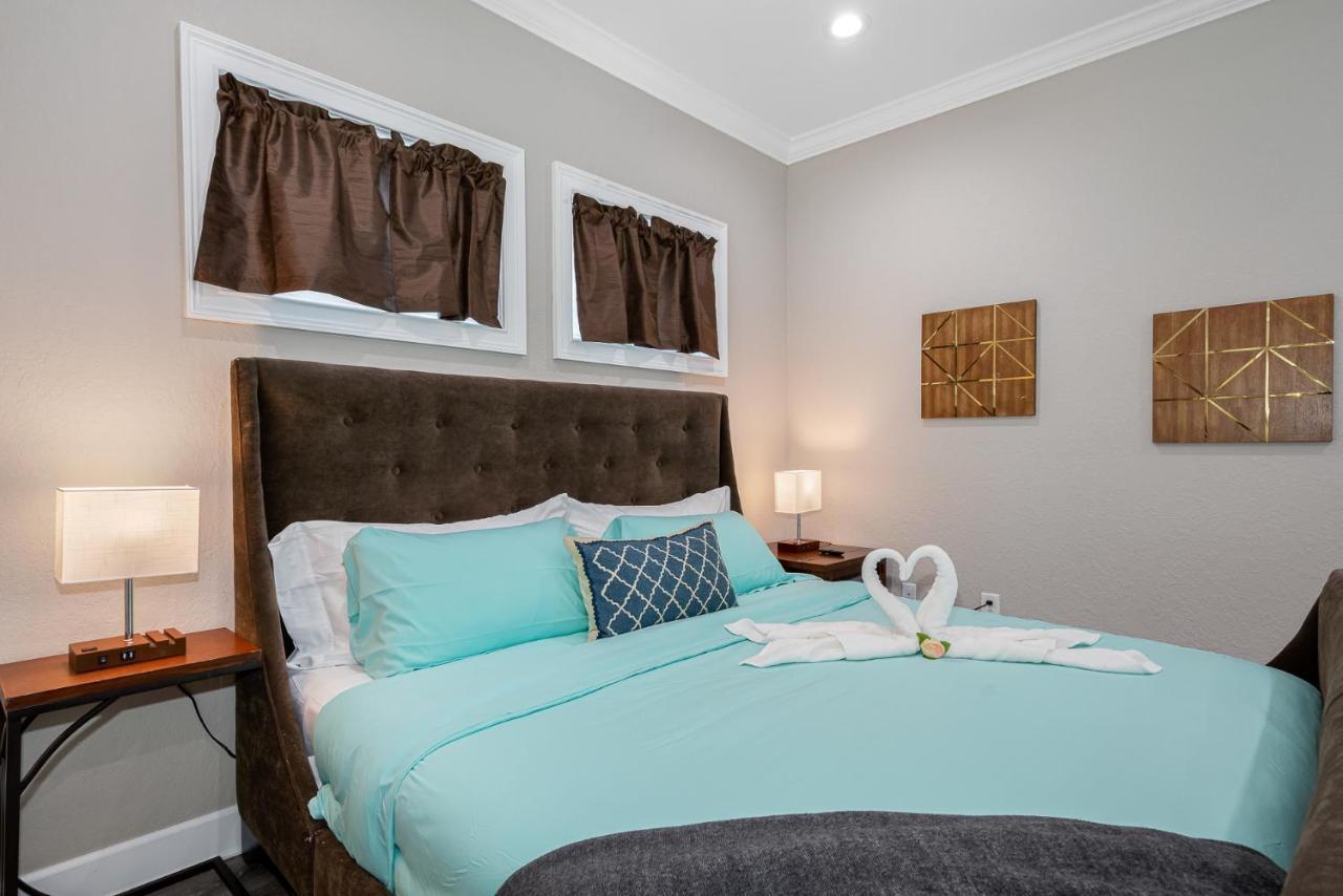 Cozy And Spacious 4br House With Pool In Tampa