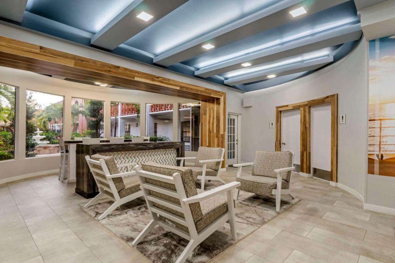 Clarion Pointe Tampa-brandon Near Fairgrounds And Casino