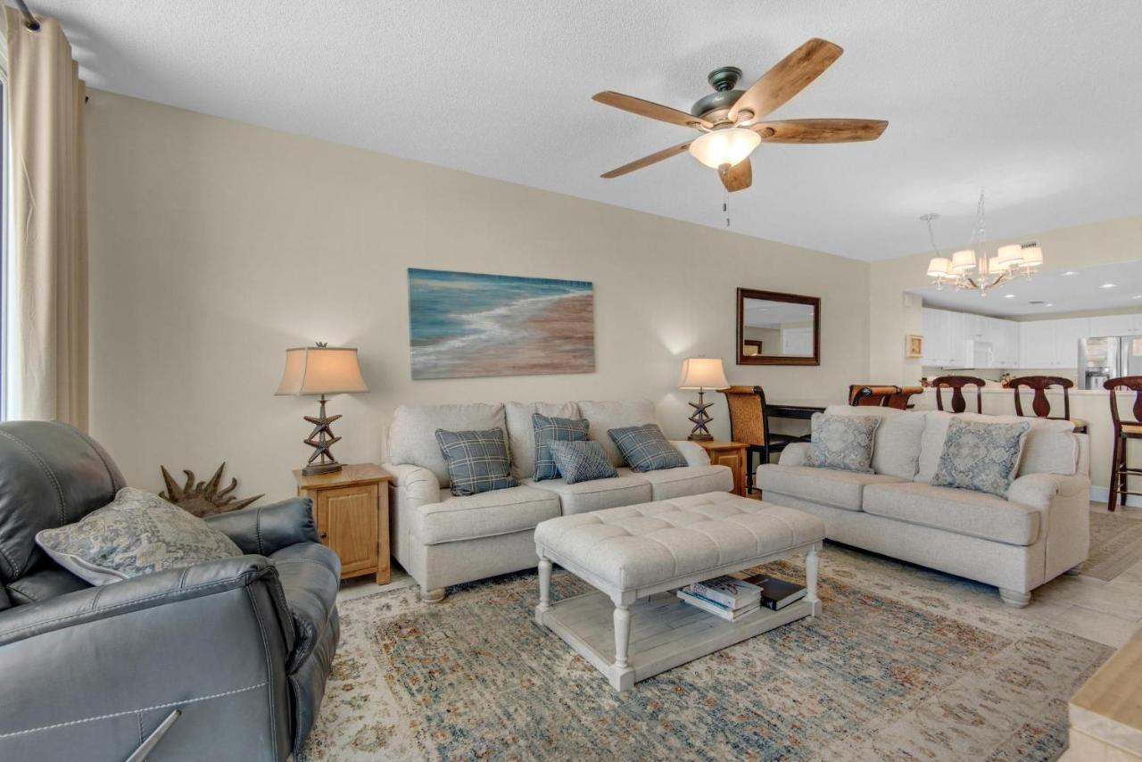 Majestic Towers 2-1708 Apartment