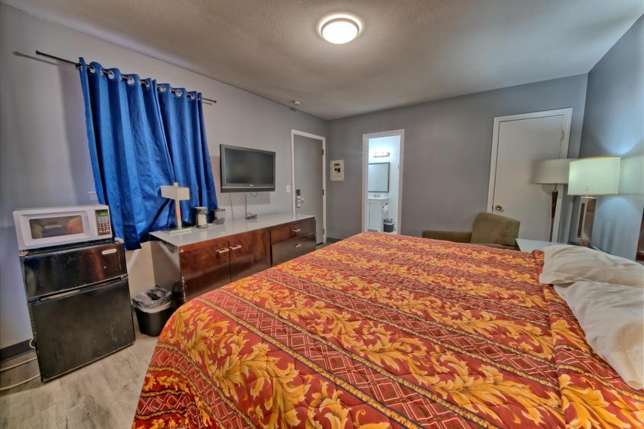 Aqua View Motel 2*