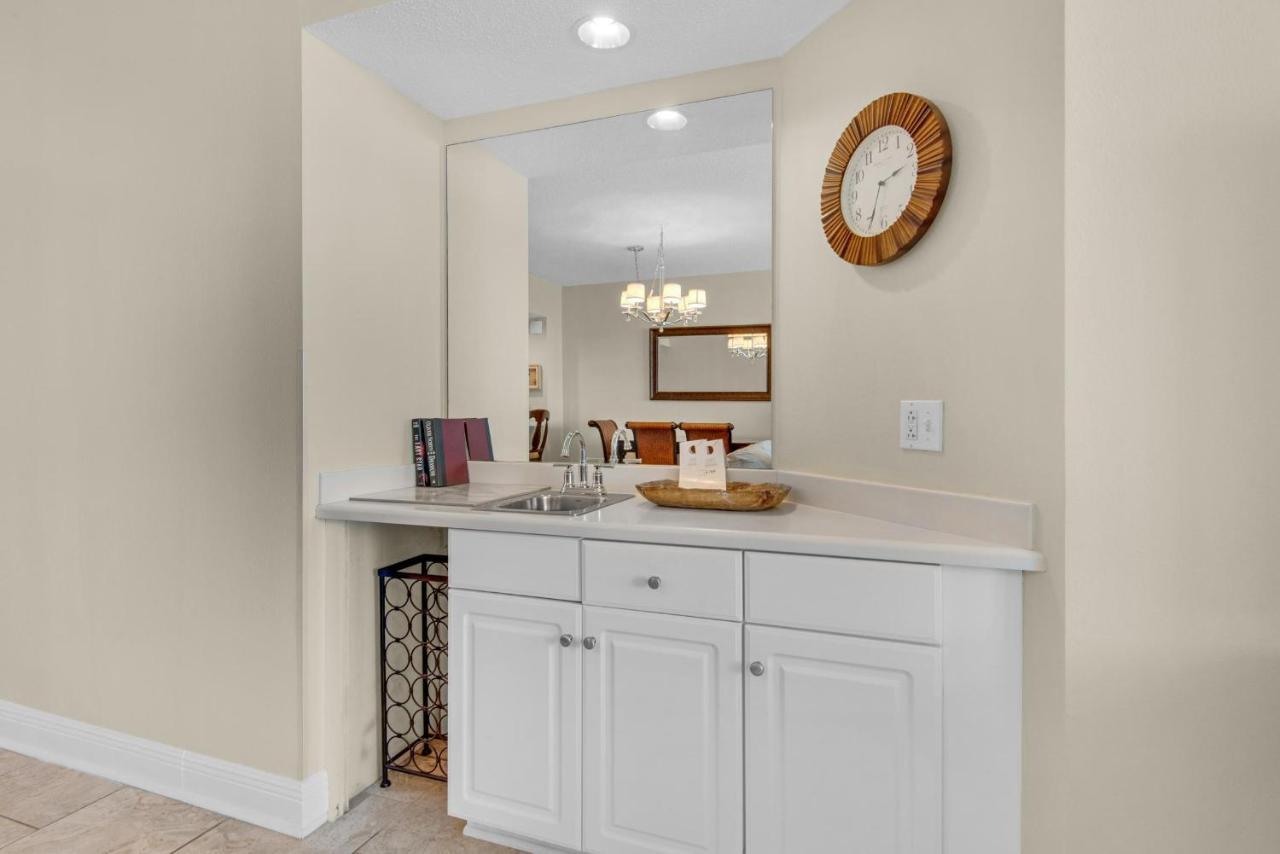 Majestic Towers 2-1708 Apartment Panama City Beach